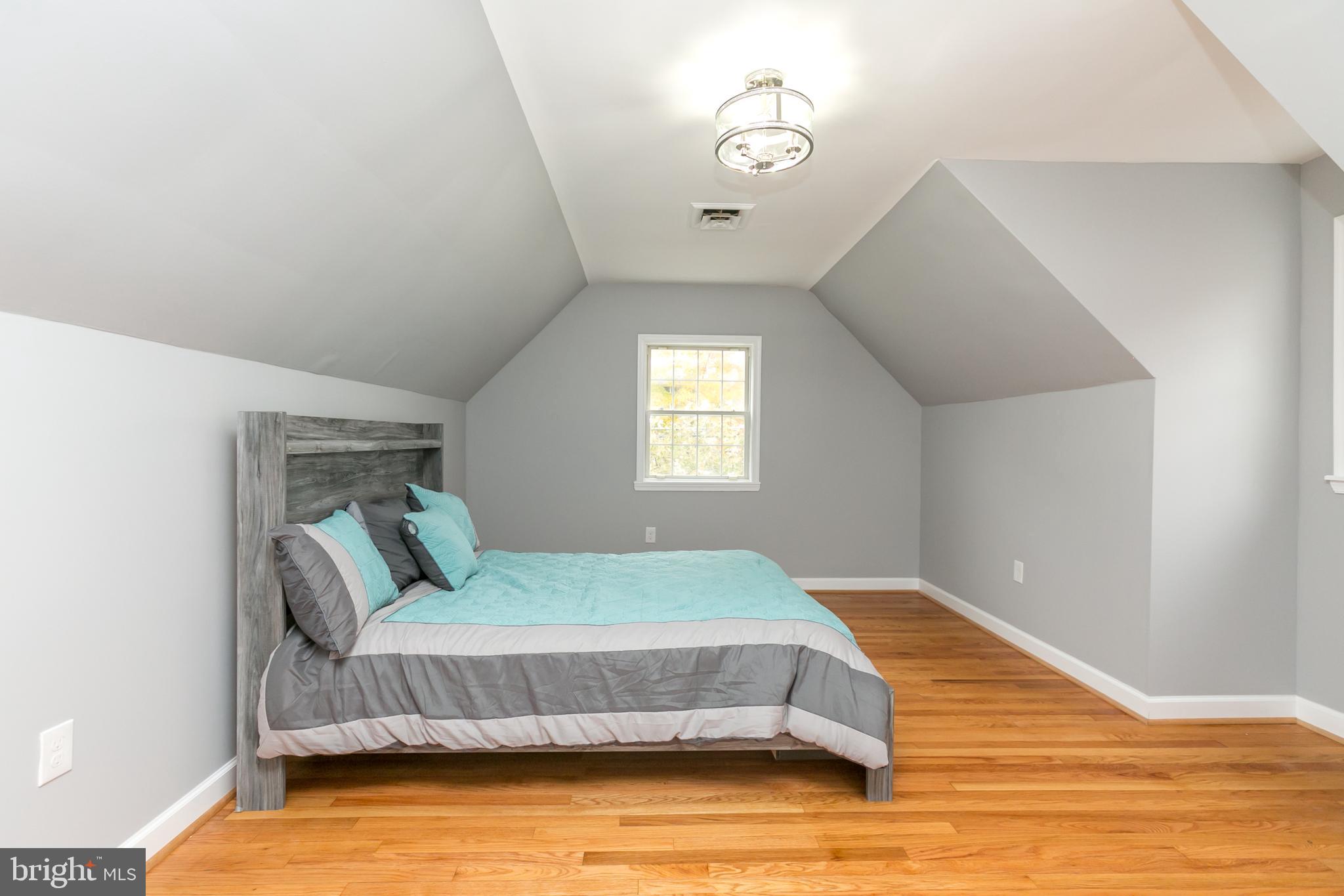 STONELEIGH - Residential