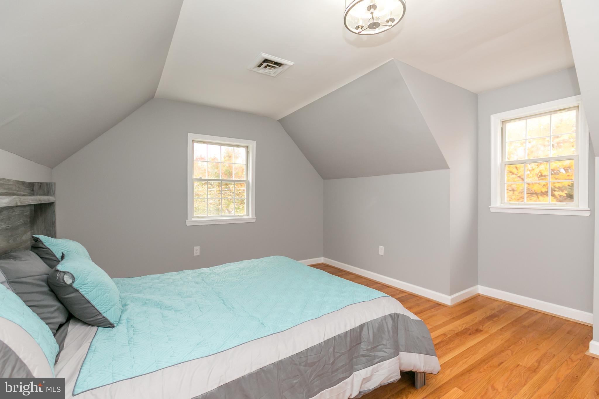 STONELEIGH - Residential