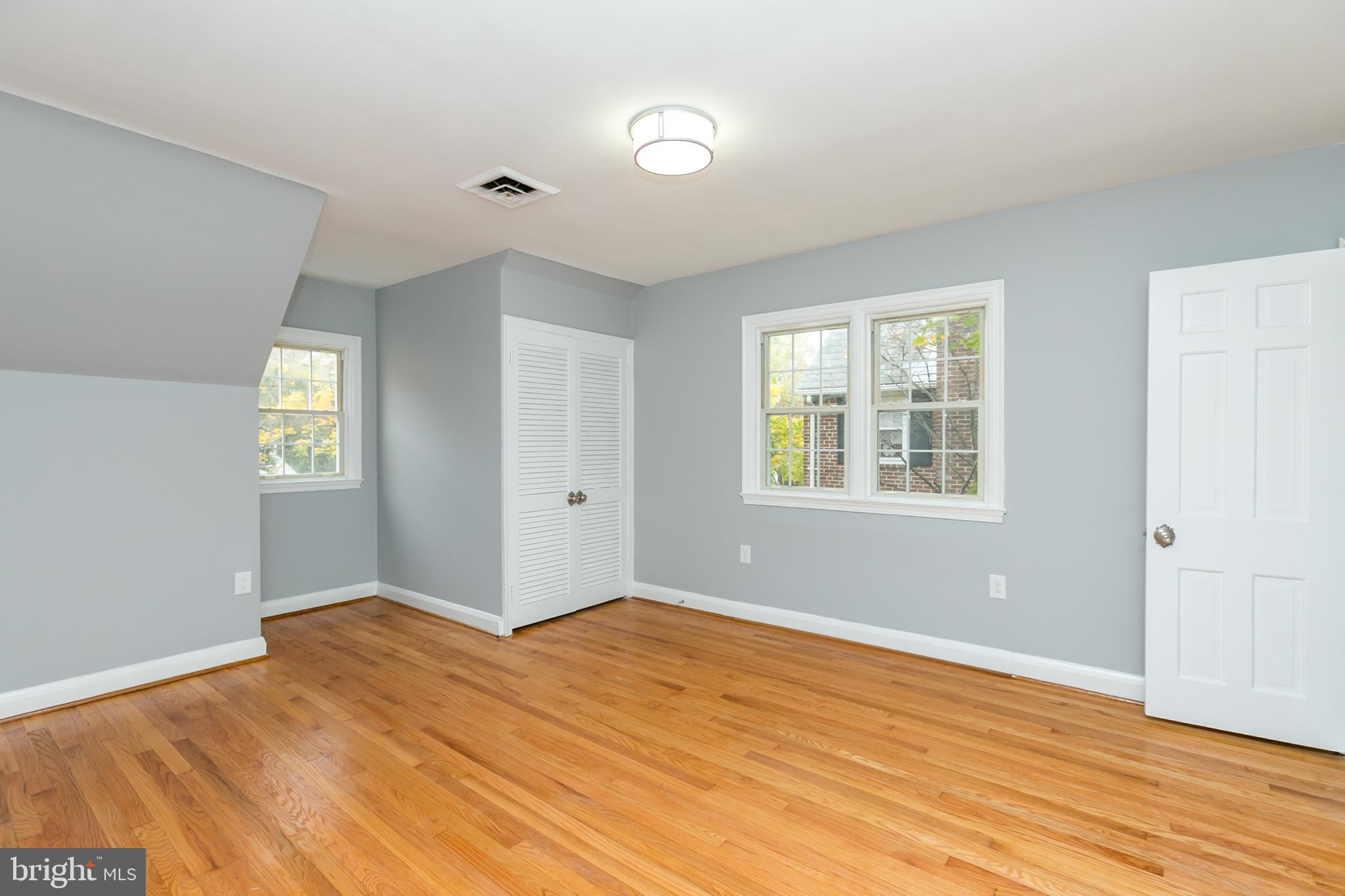 STONELEIGH - Residential