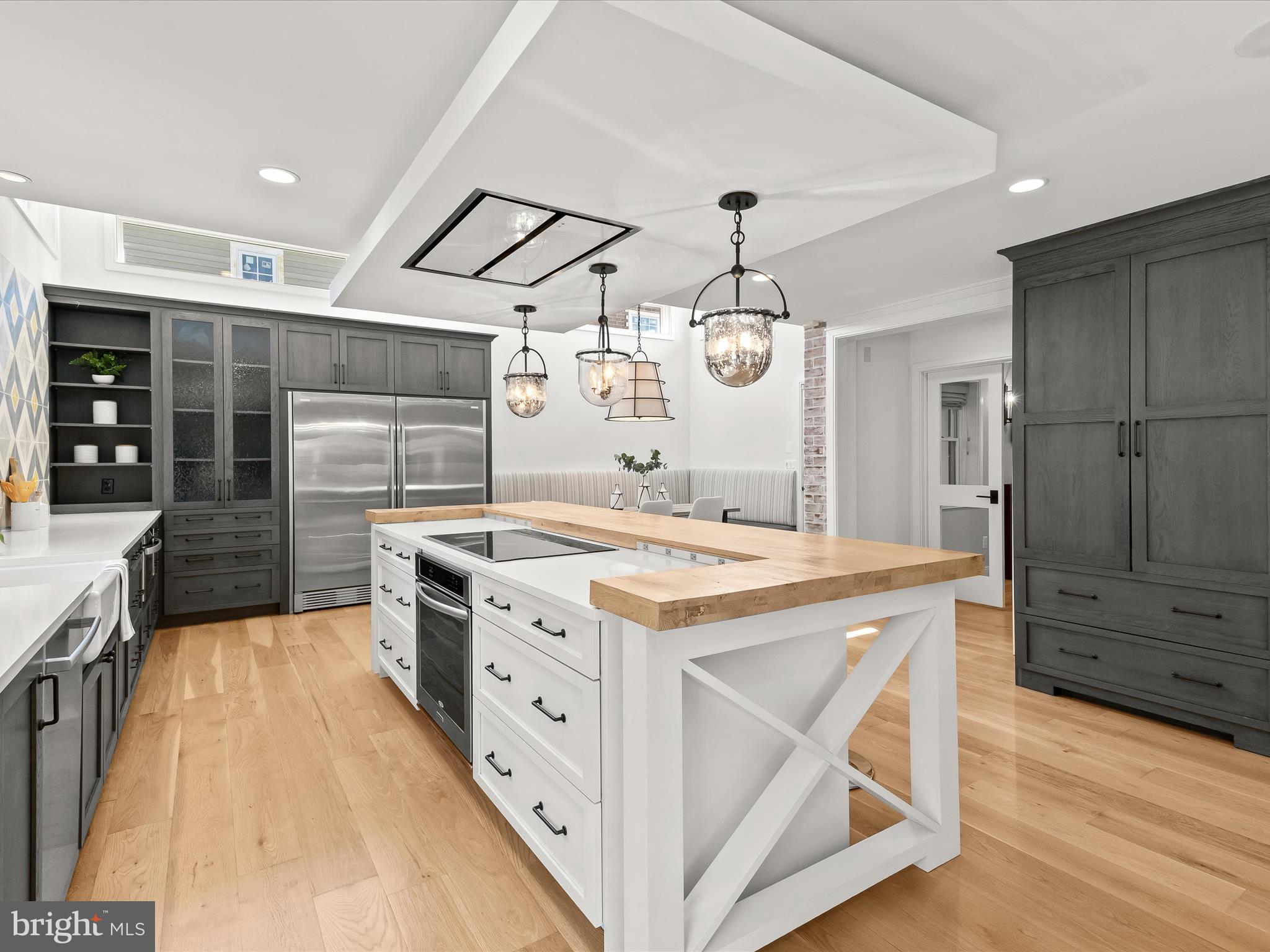 ARLINGTON FOREST - Residential