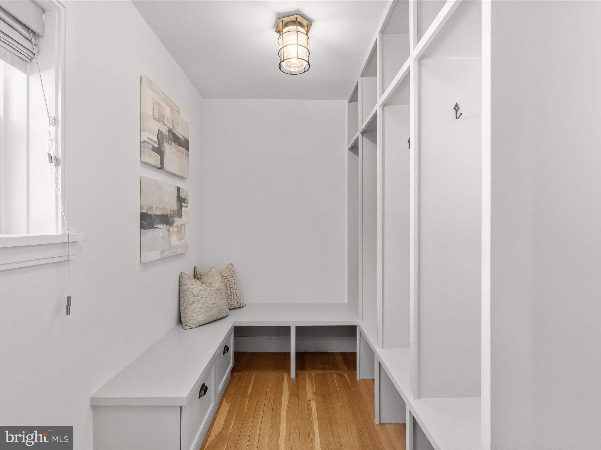 ARLINGTON FOREST - Residential