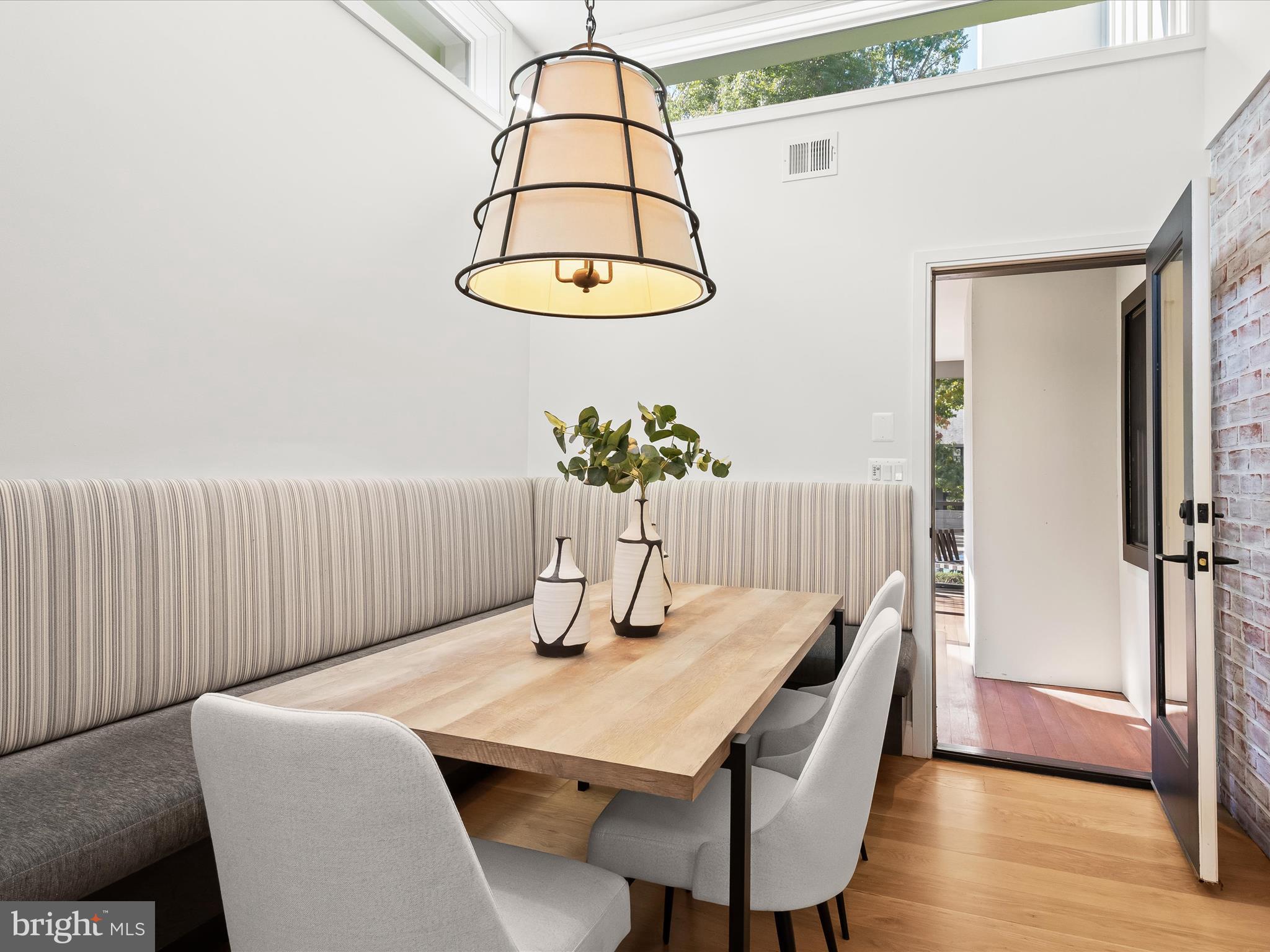 ARLINGTON FOREST - Residential