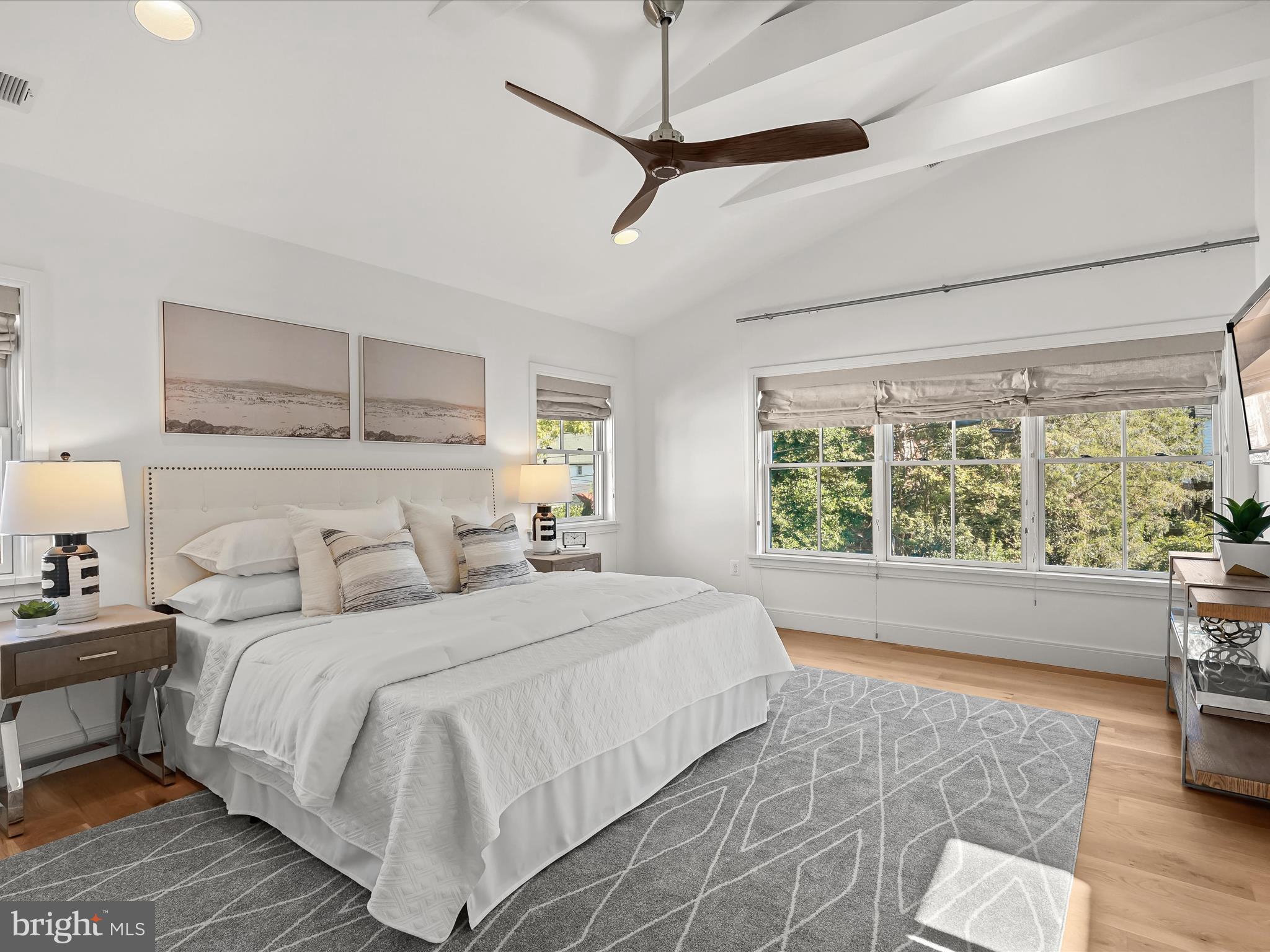 ARLINGTON FOREST - Residential