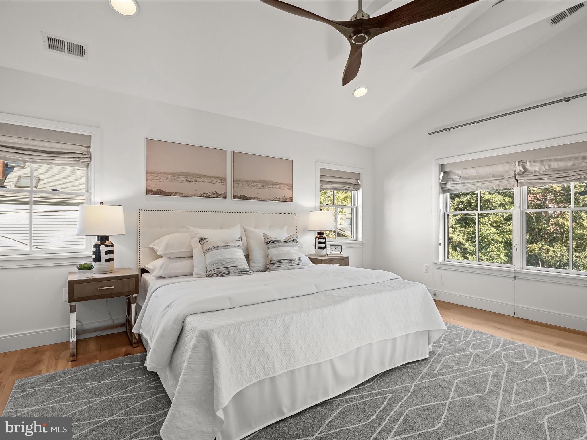 ARLINGTON FOREST - Residential