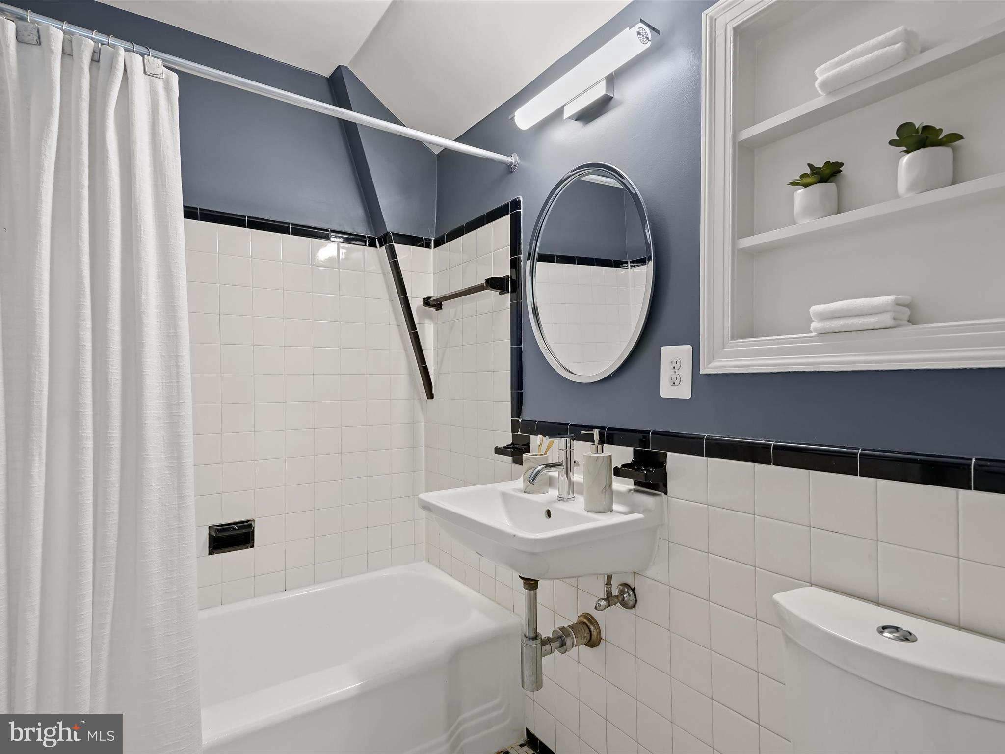 ARLINGTON FOREST - Residential