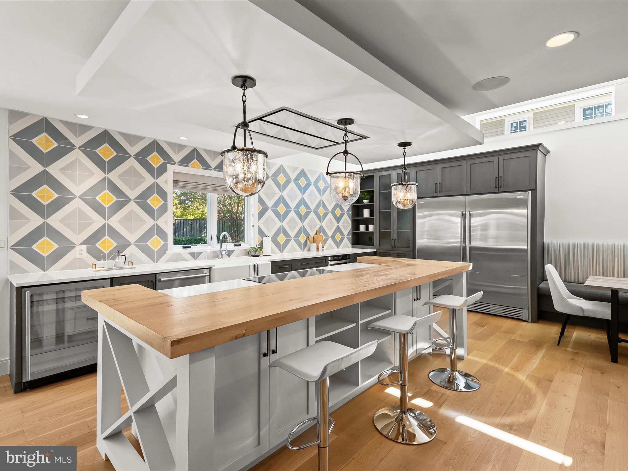 ARLINGTON FOREST - Residential