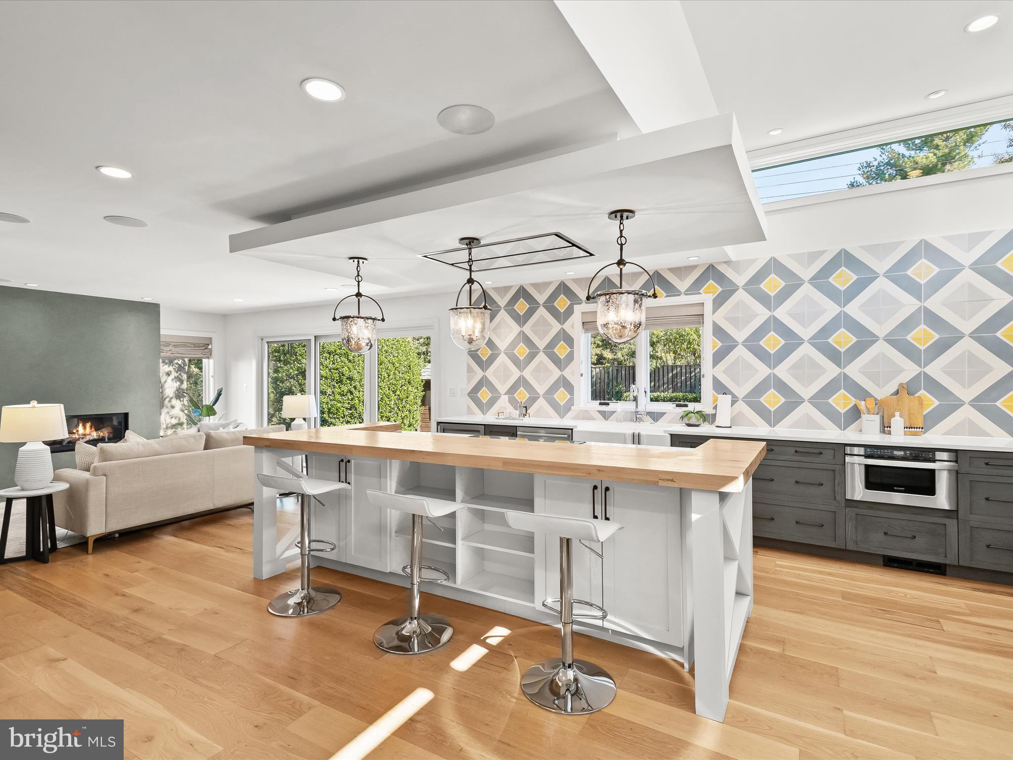 ARLINGTON FOREST - Residential