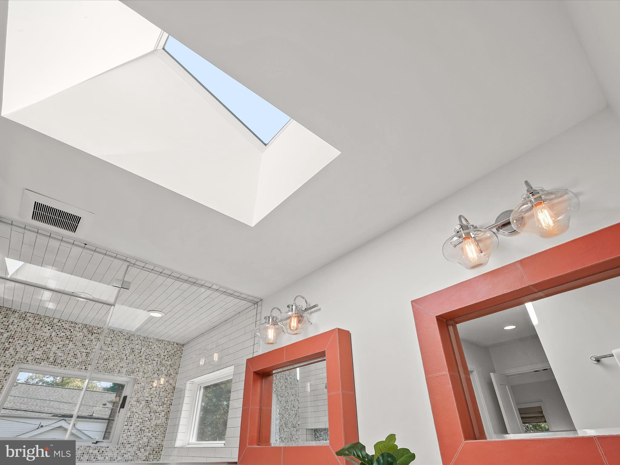 ARLINGTON FOREST - Residential