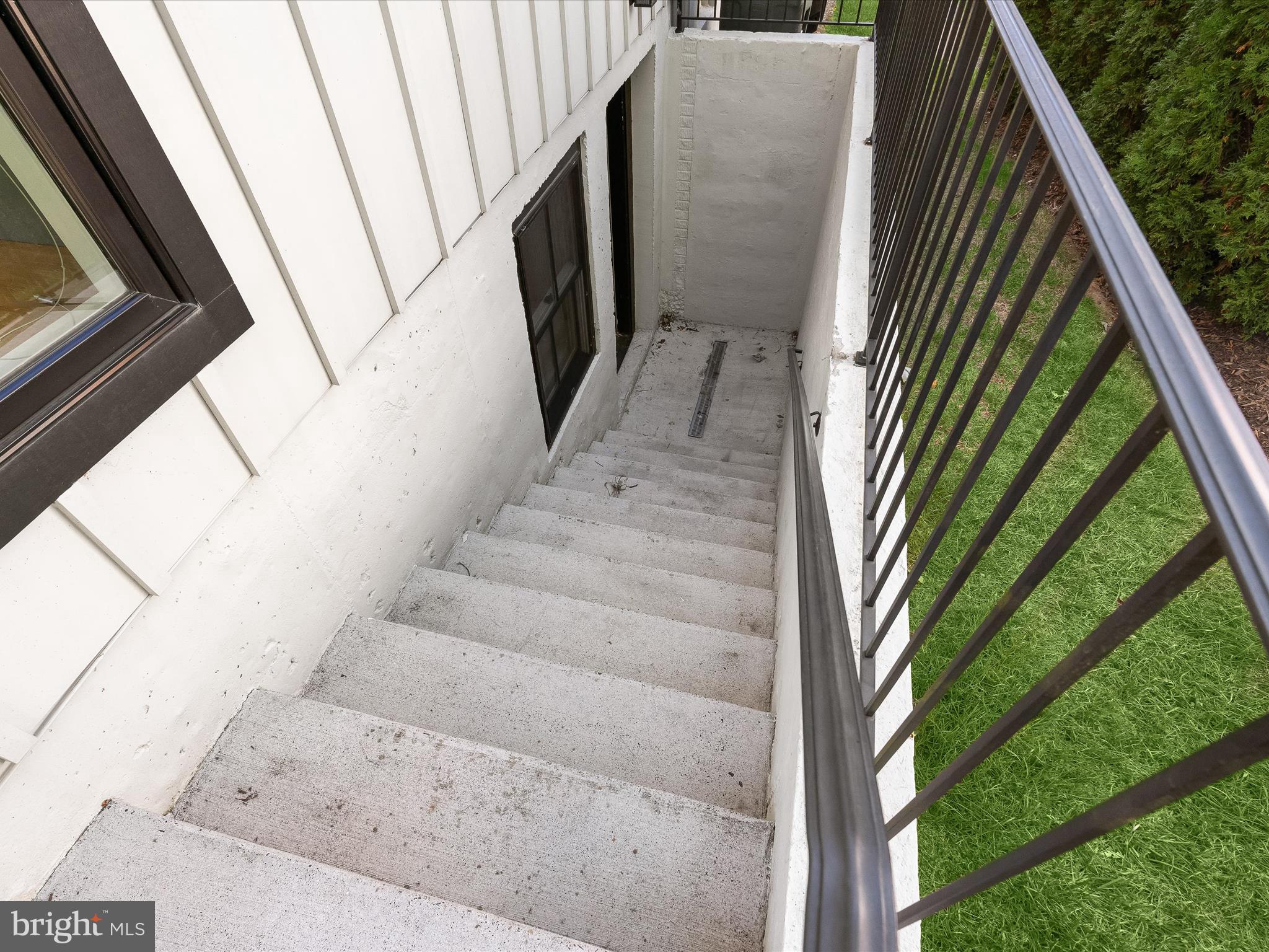 ARLINGTON FOREST - Residential