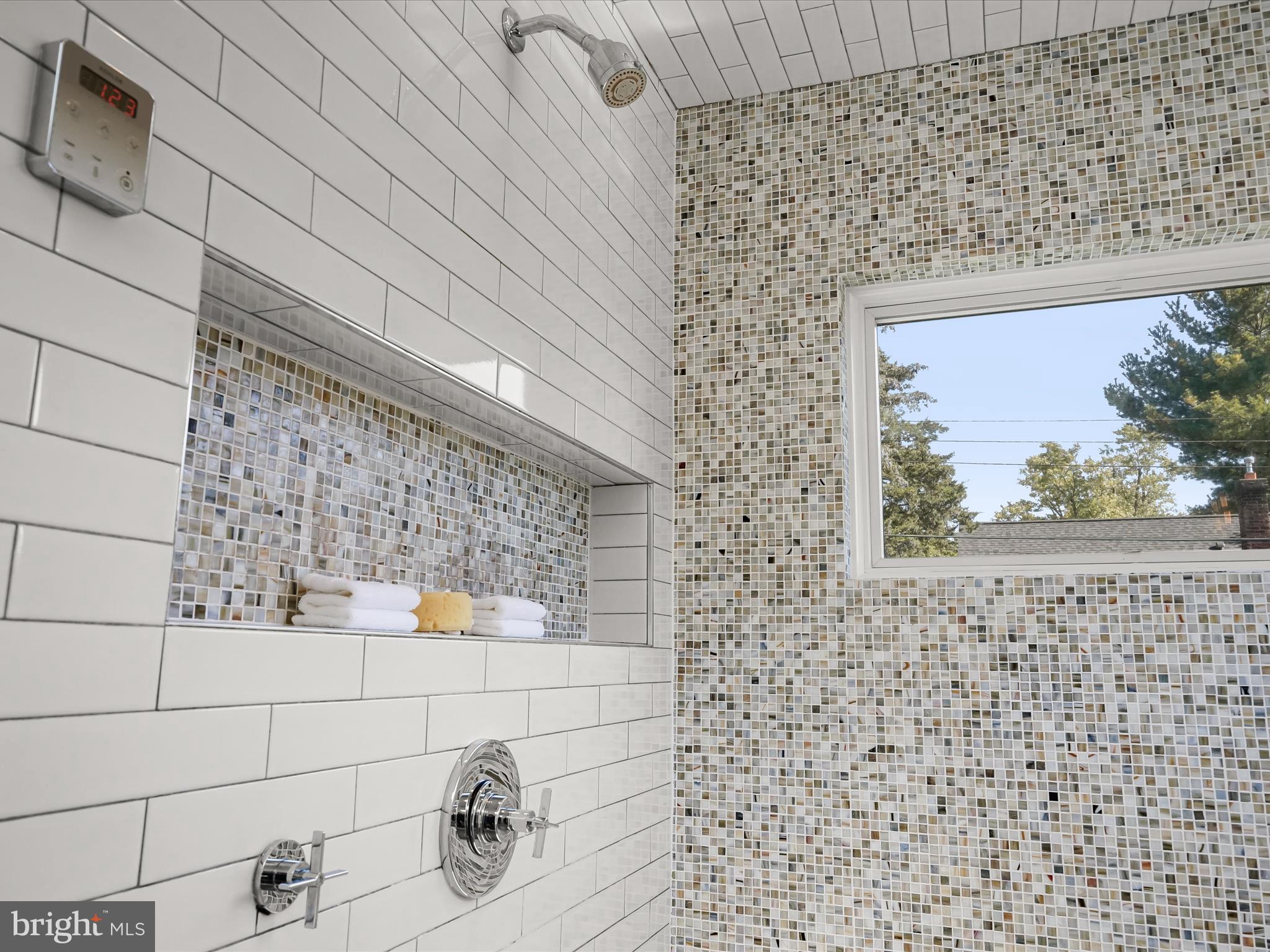 ARLINGTON FOREST - Residential