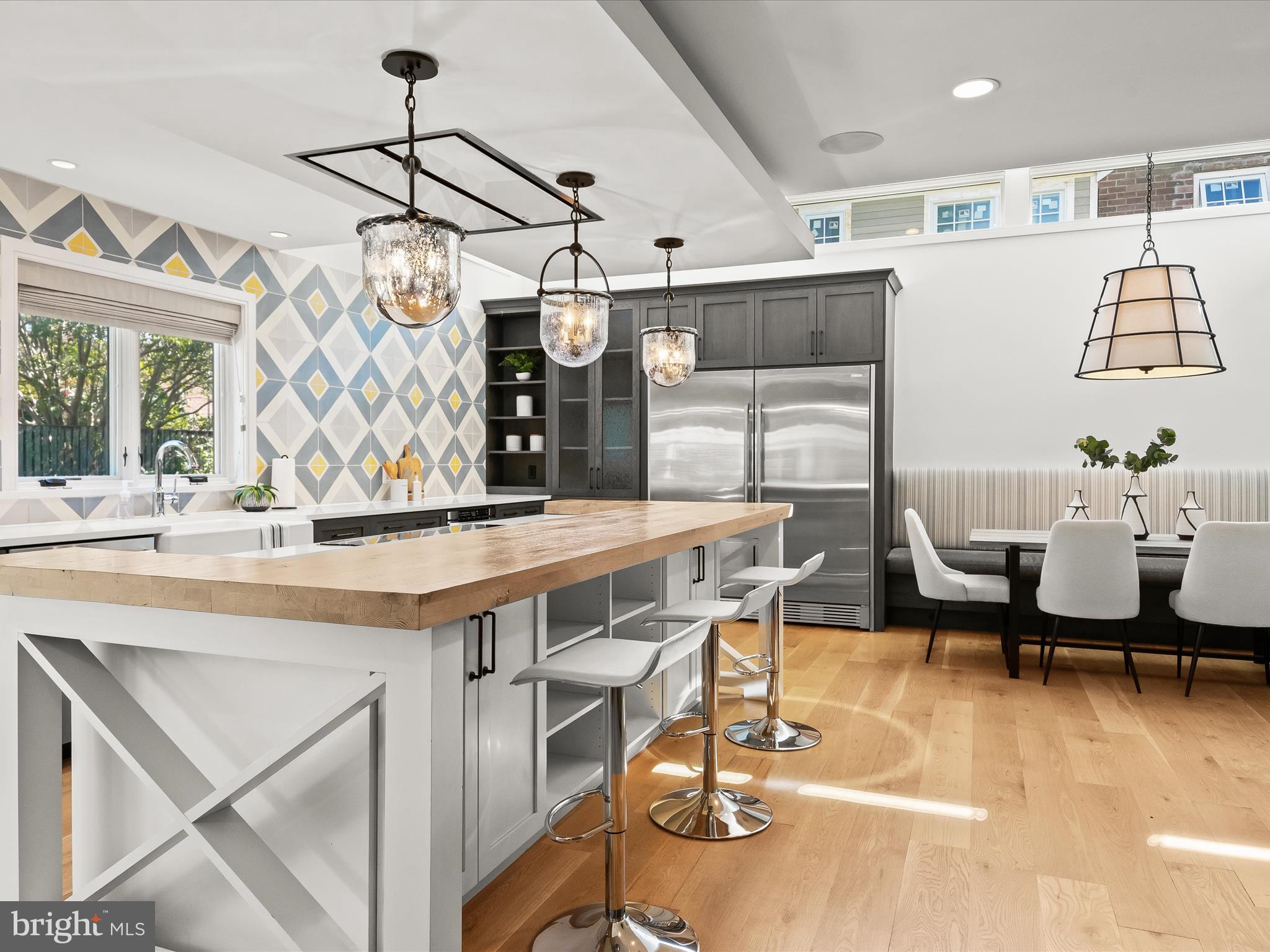 ARLINGTON FOREST - Residential