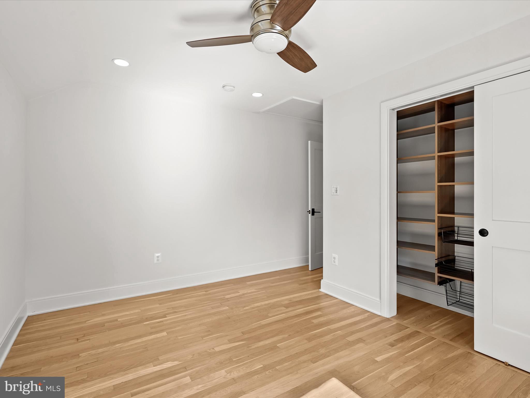 ARLINGTON FOREST - Residential