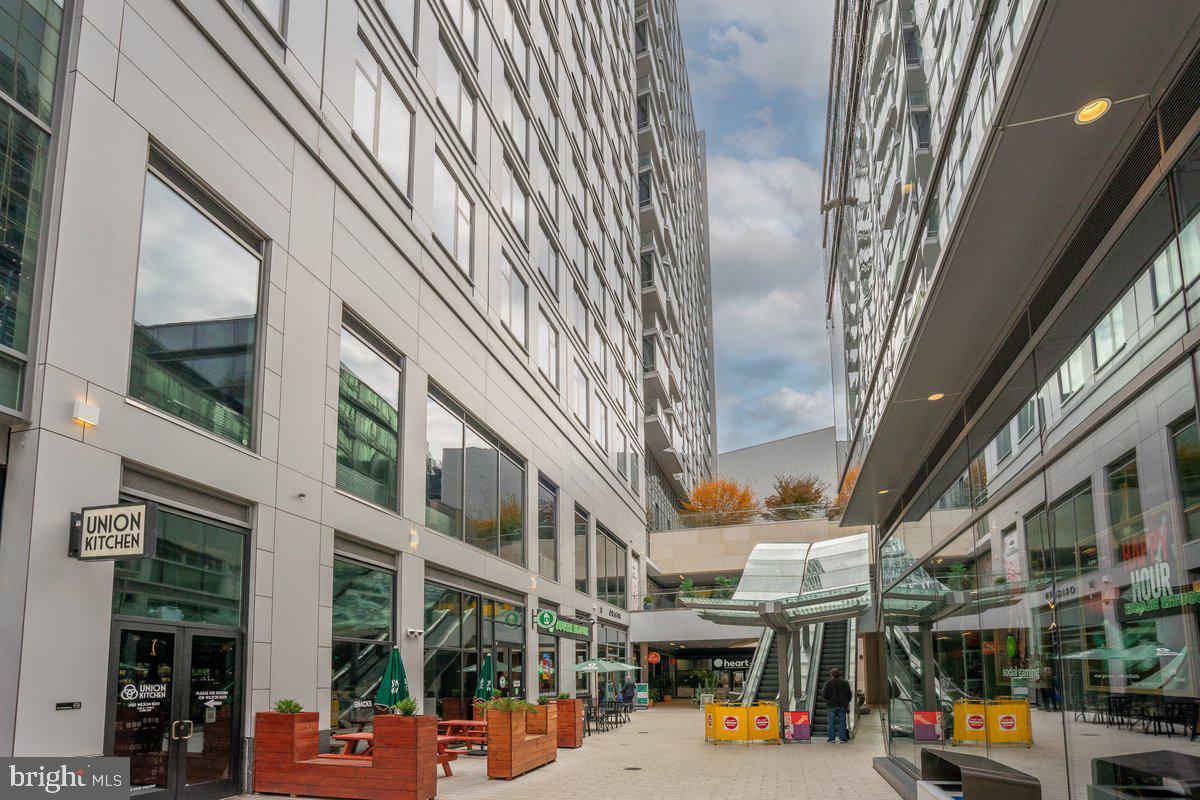 ARLINGTON FOREST - Residential