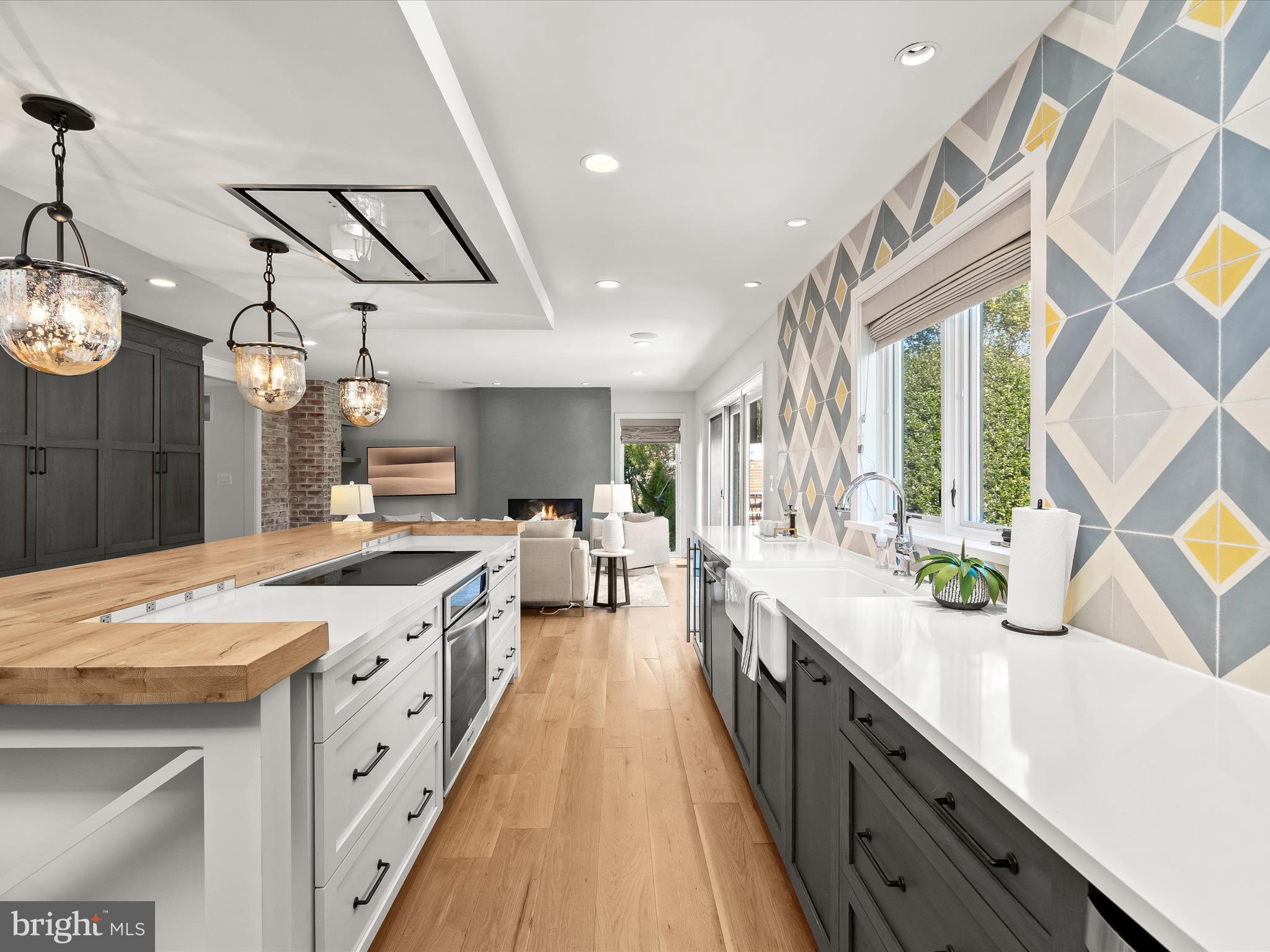 ARLINGTON FOREST - Residential