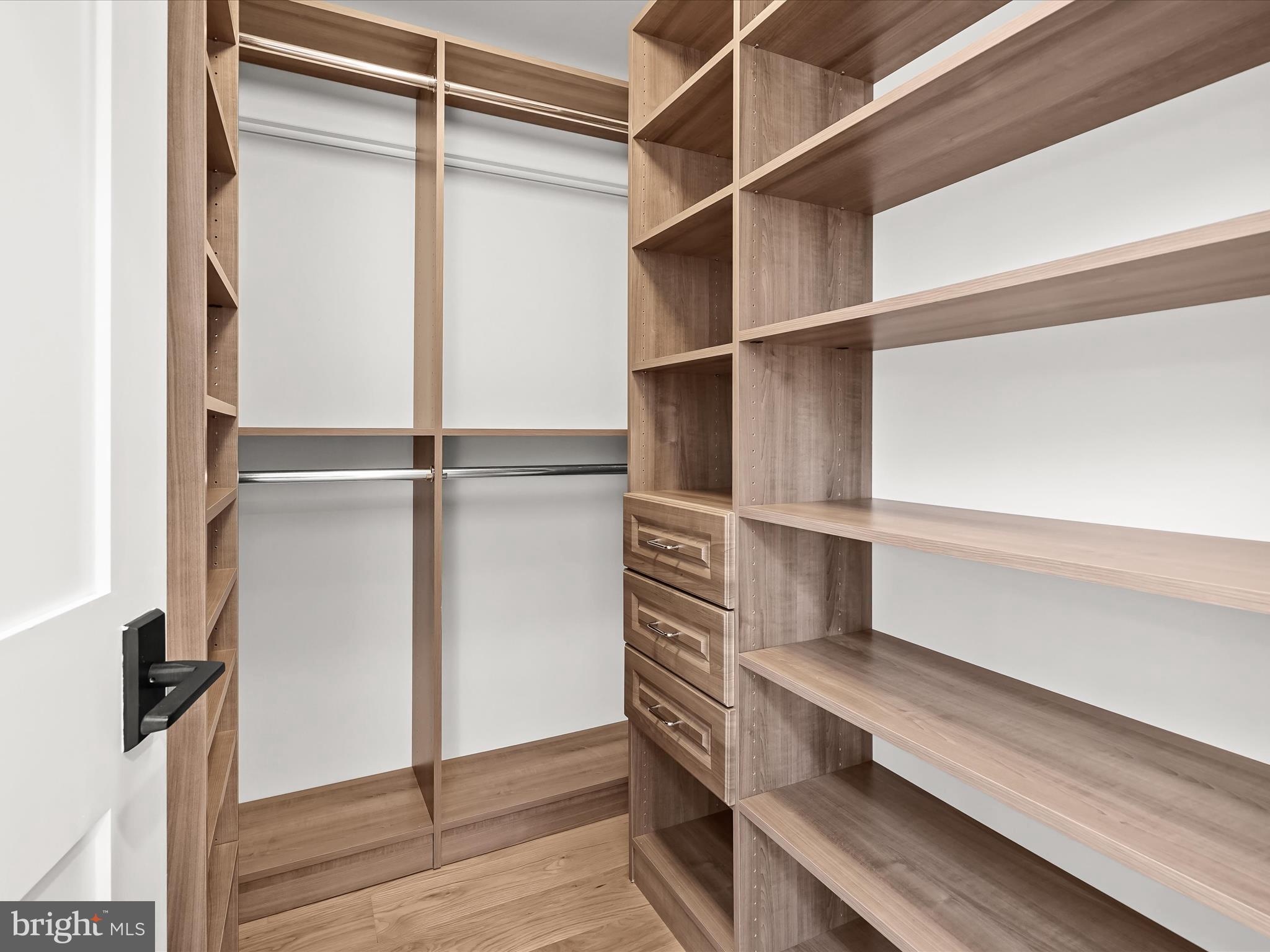 ARLINGTON FOREST - Residential