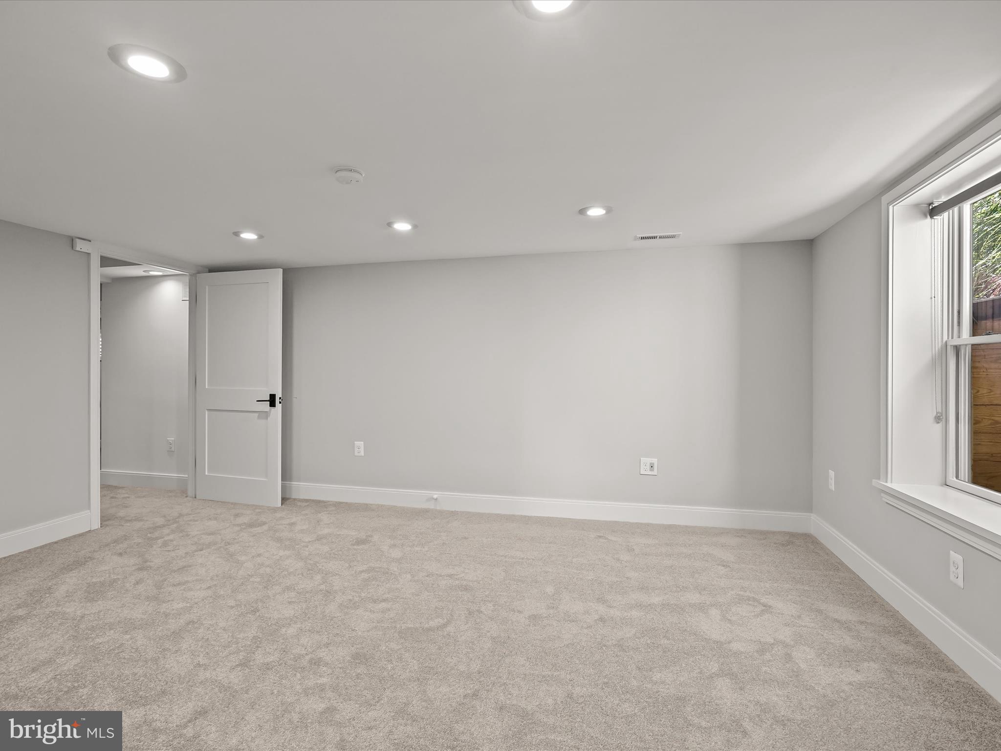 ARLINGTON FOREST - Residential