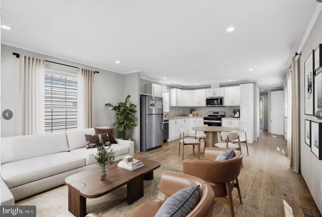 221 BORDIC ROAD