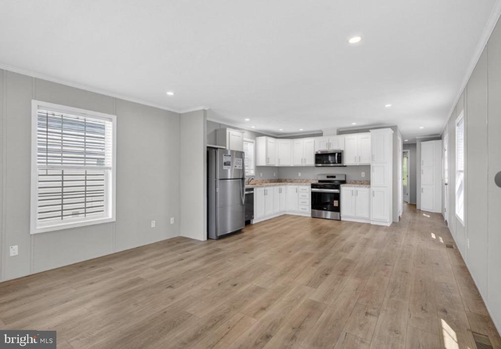 221 BORDIC ROAD