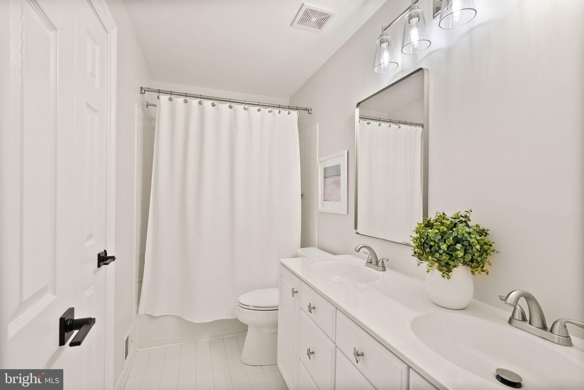 ASHGROVE PLANTATION - Residential