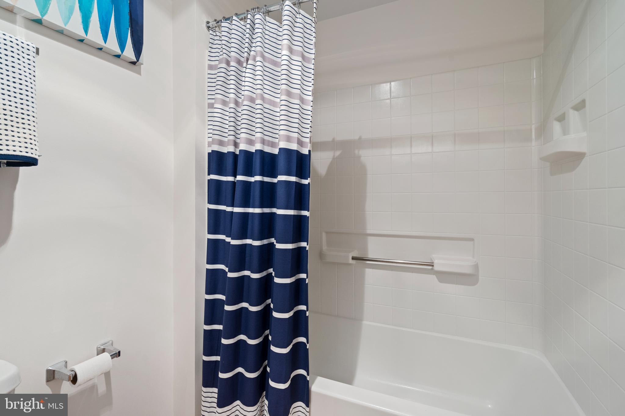 BLUE RIDGE AT LANSDOWNE WOODS - Residential