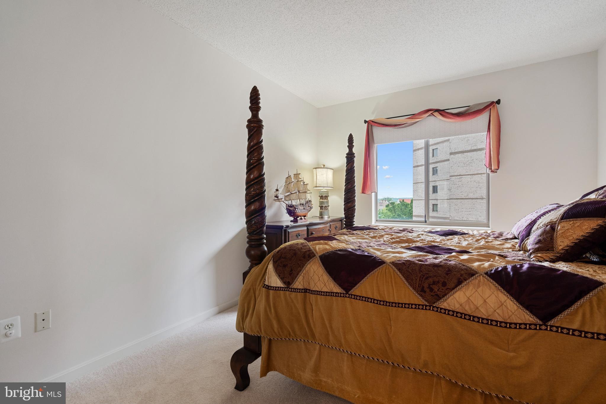 BLUE RIDGE AT LANSDOWNE WOODS - Residential