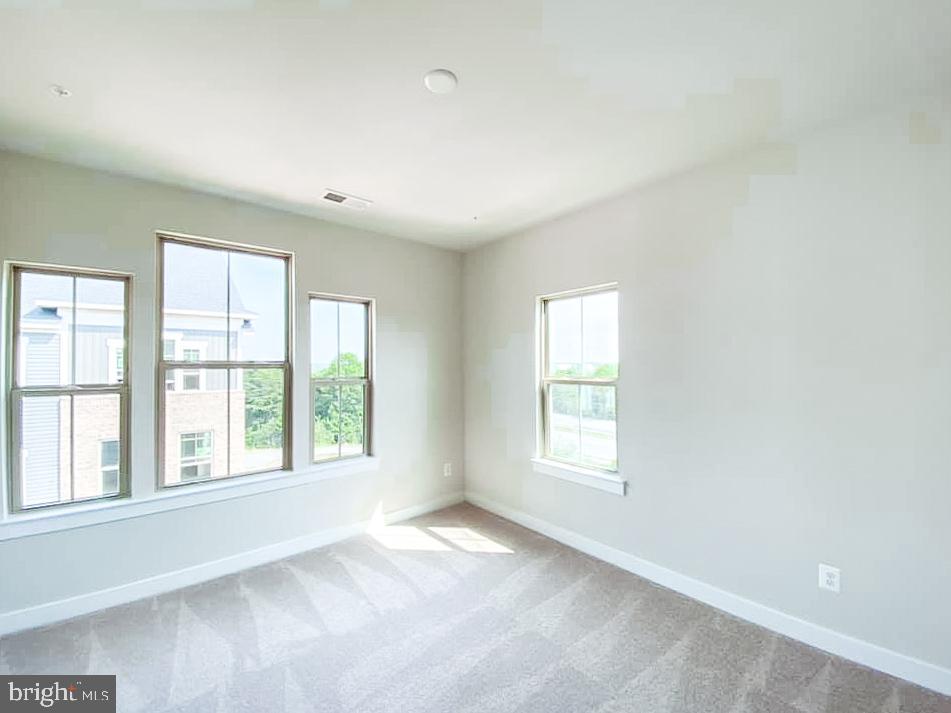 ARCOLA TOWN CENTER CONDO - Residential Lease