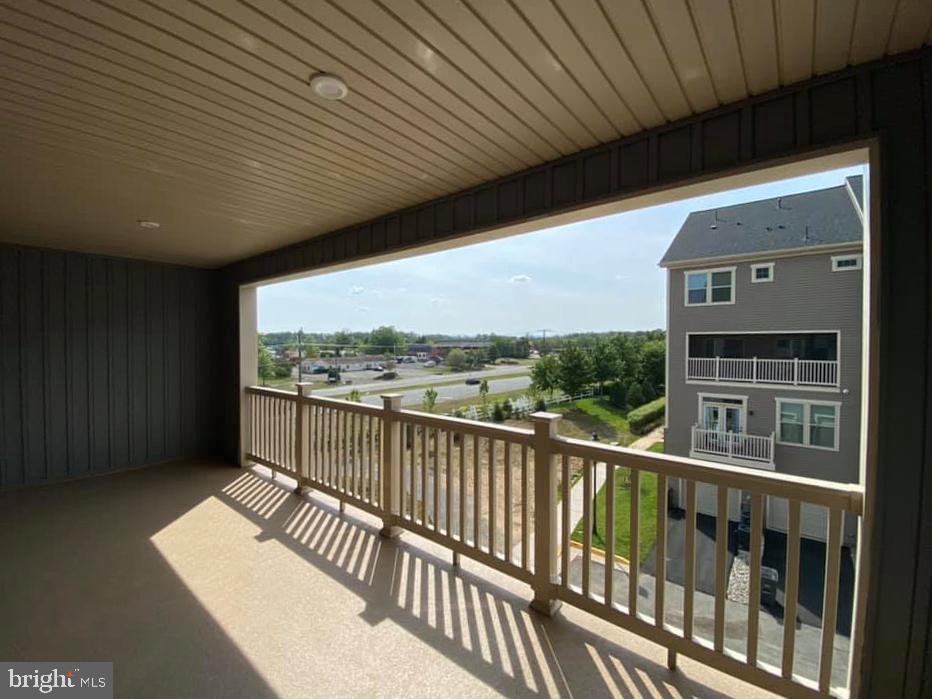 ARCOLA TOWN CENTER CONDO - Residential Lease