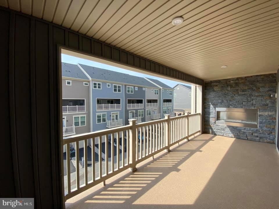 ARCOLA TOWN CENTER CONDO - Residential Lease