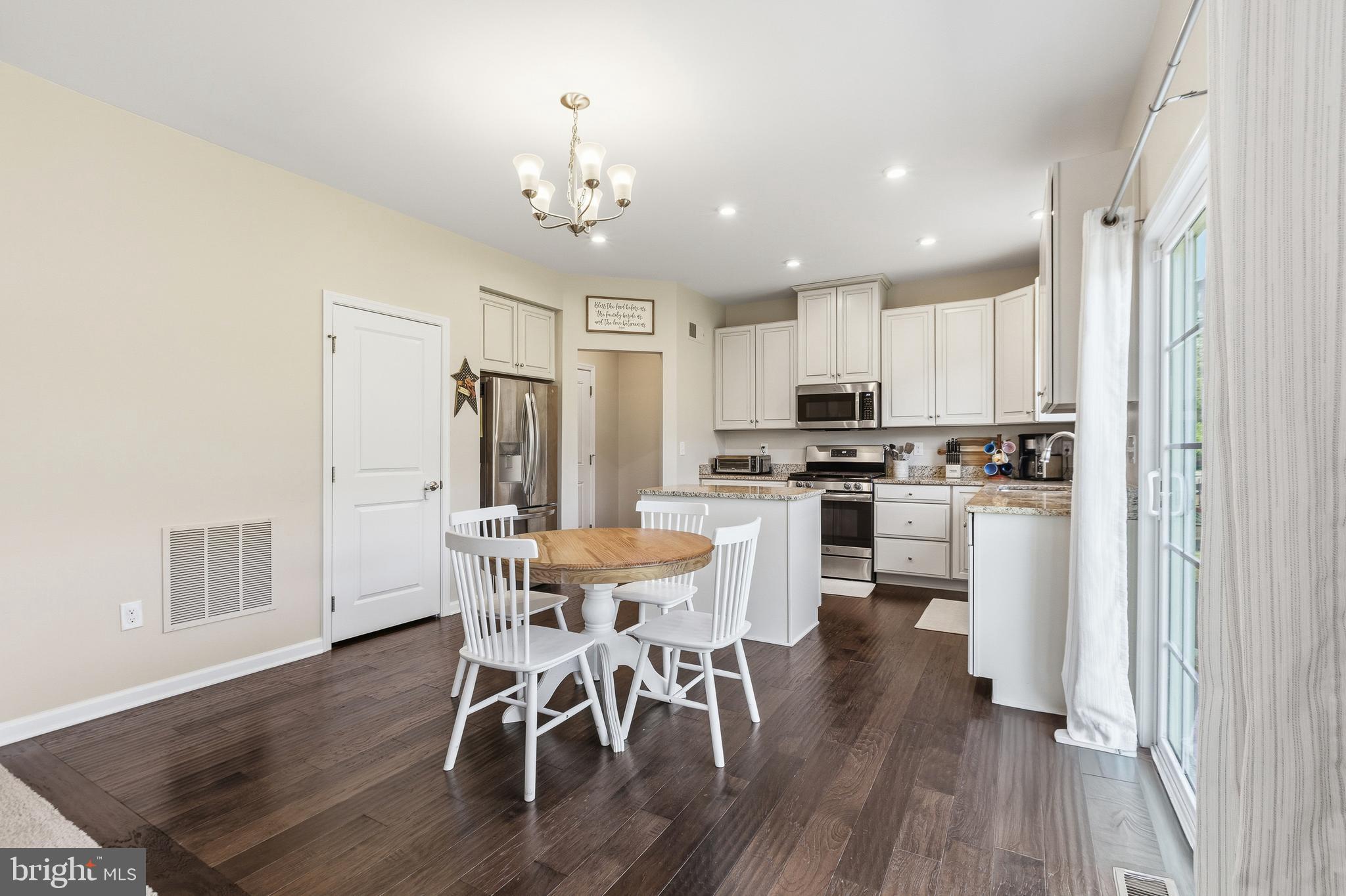 HIGH HOOK FARMS - Residential