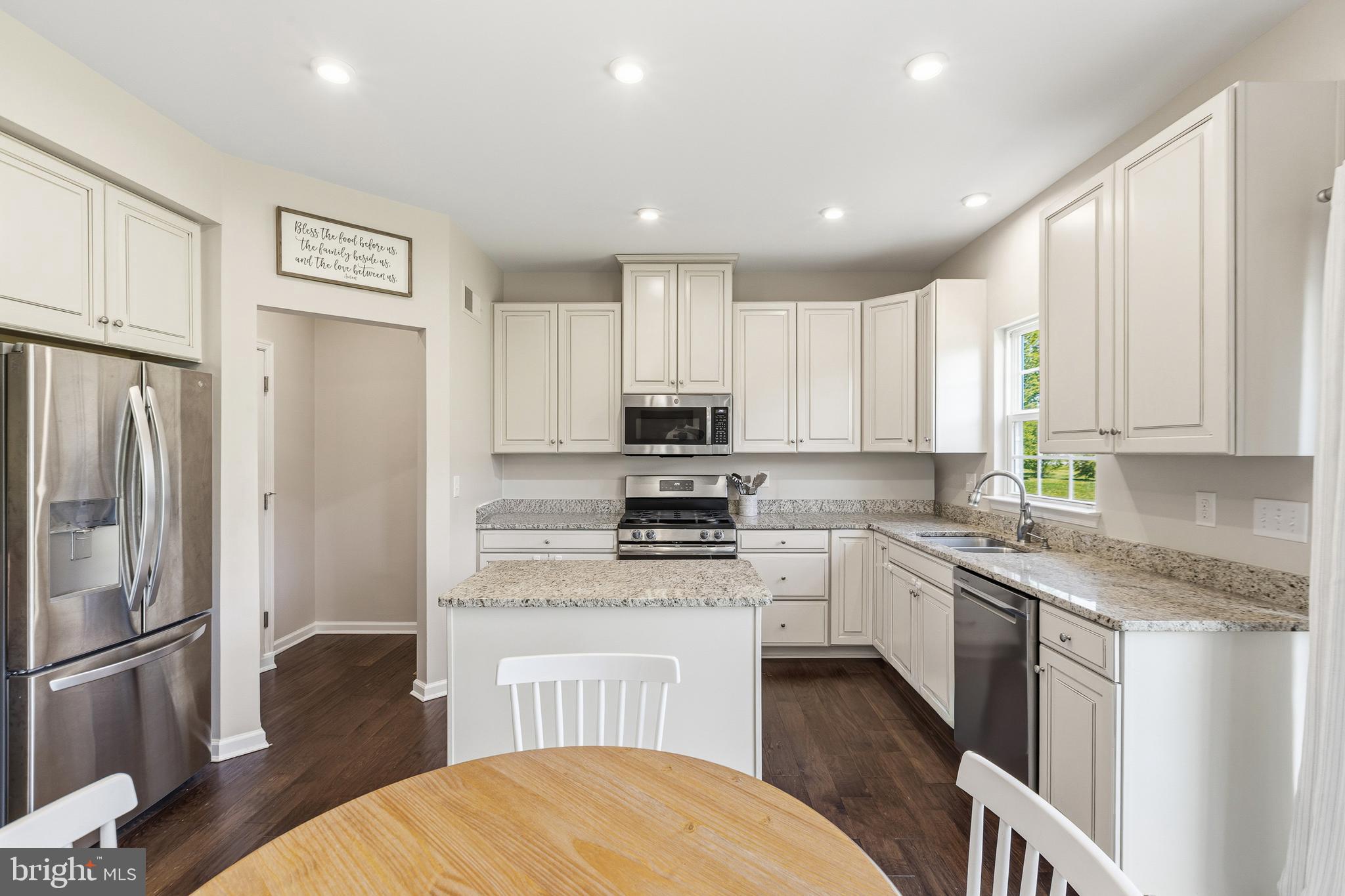 HIGH HOOK FARMS - Residential