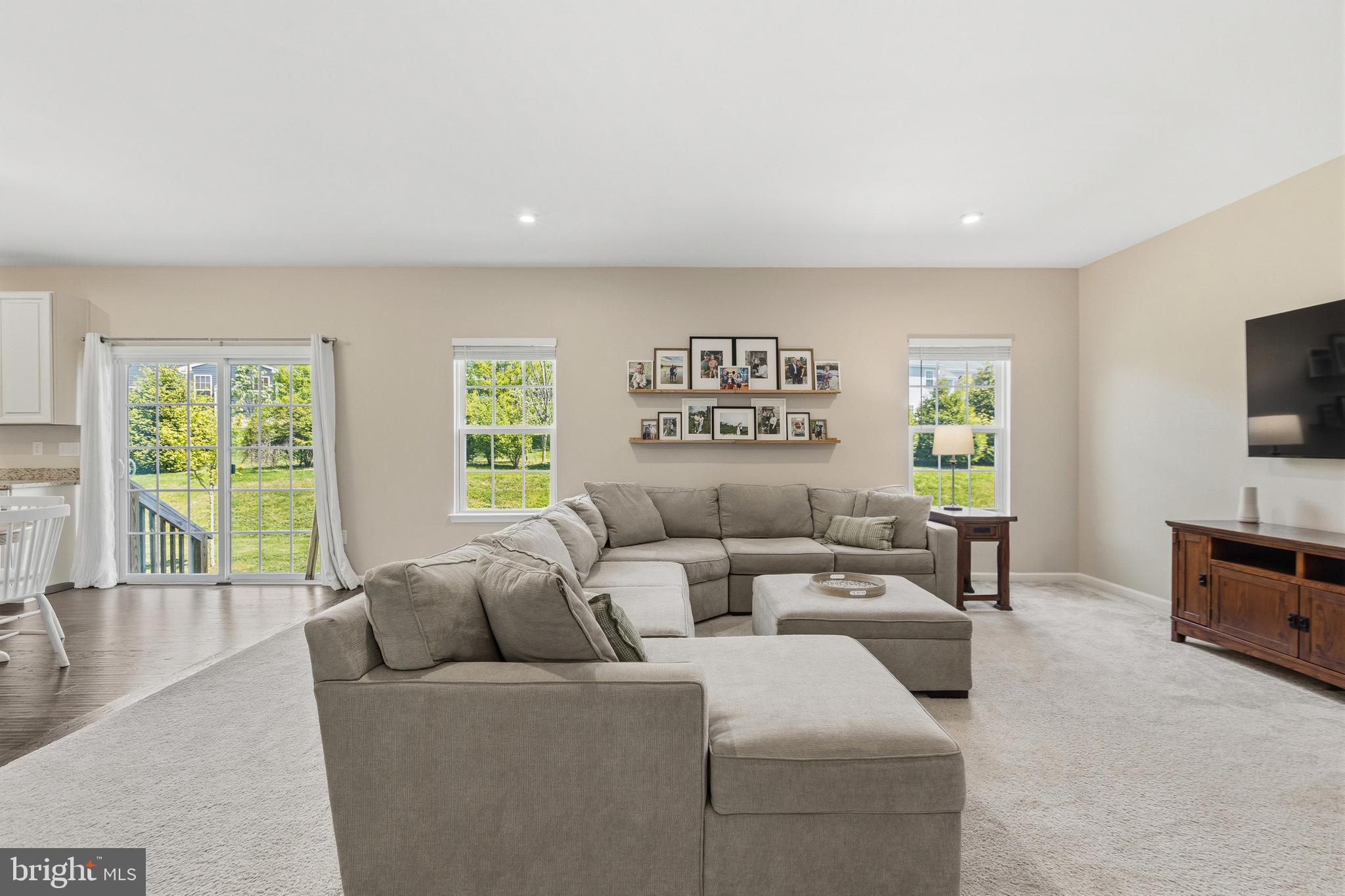 HIGH HOOK FARMS - Residential