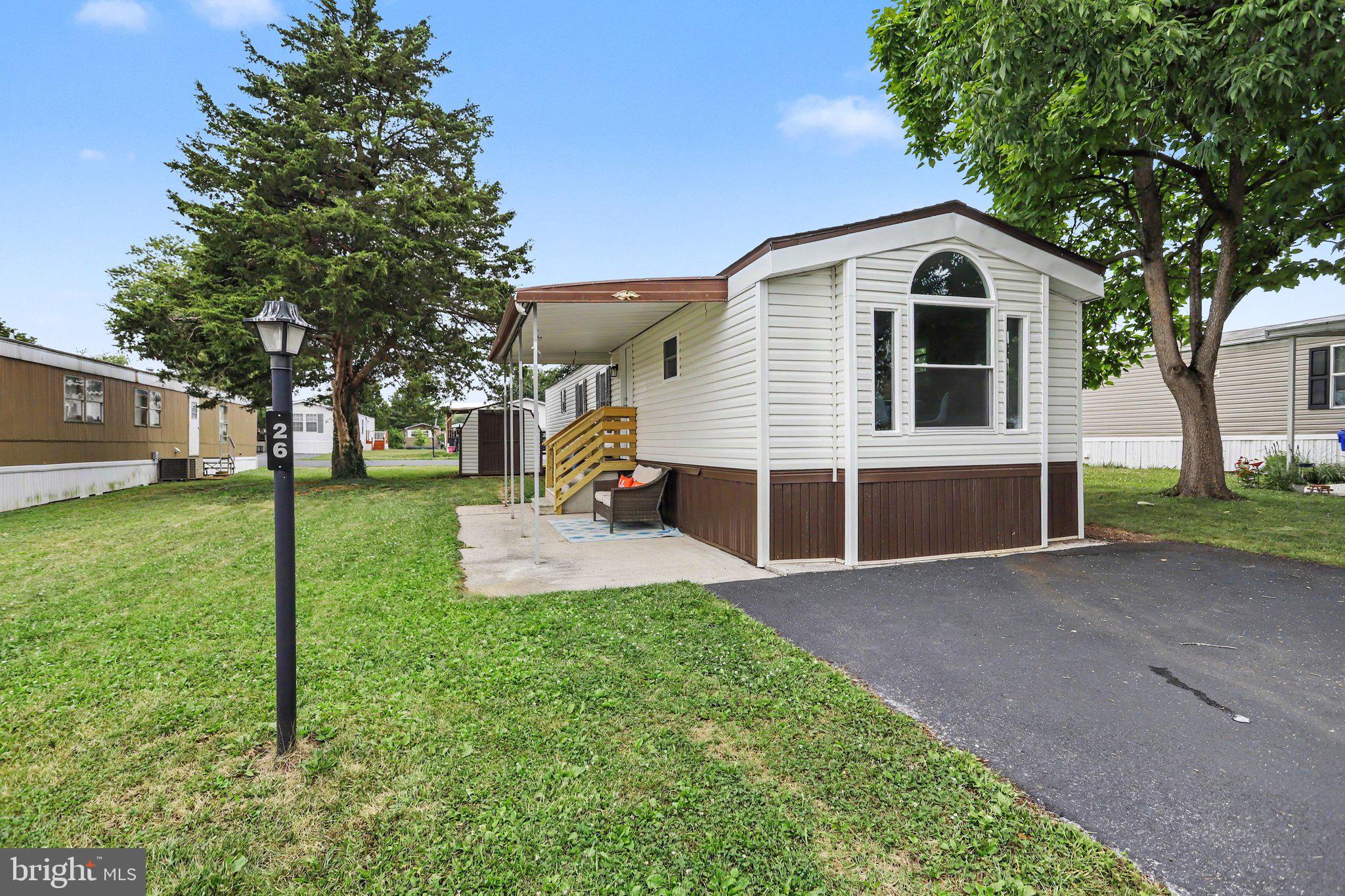 26 DAVIS AVENUE