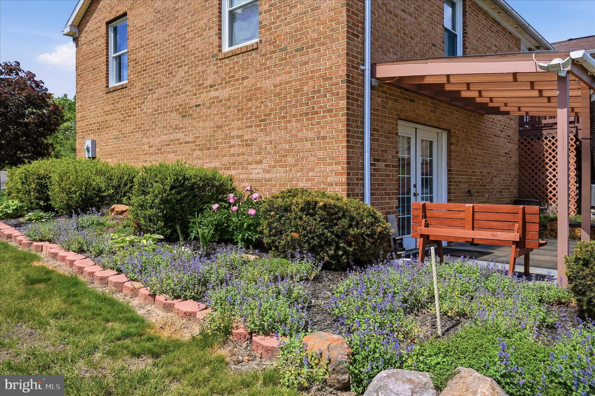 FAIRVIEW - Residential