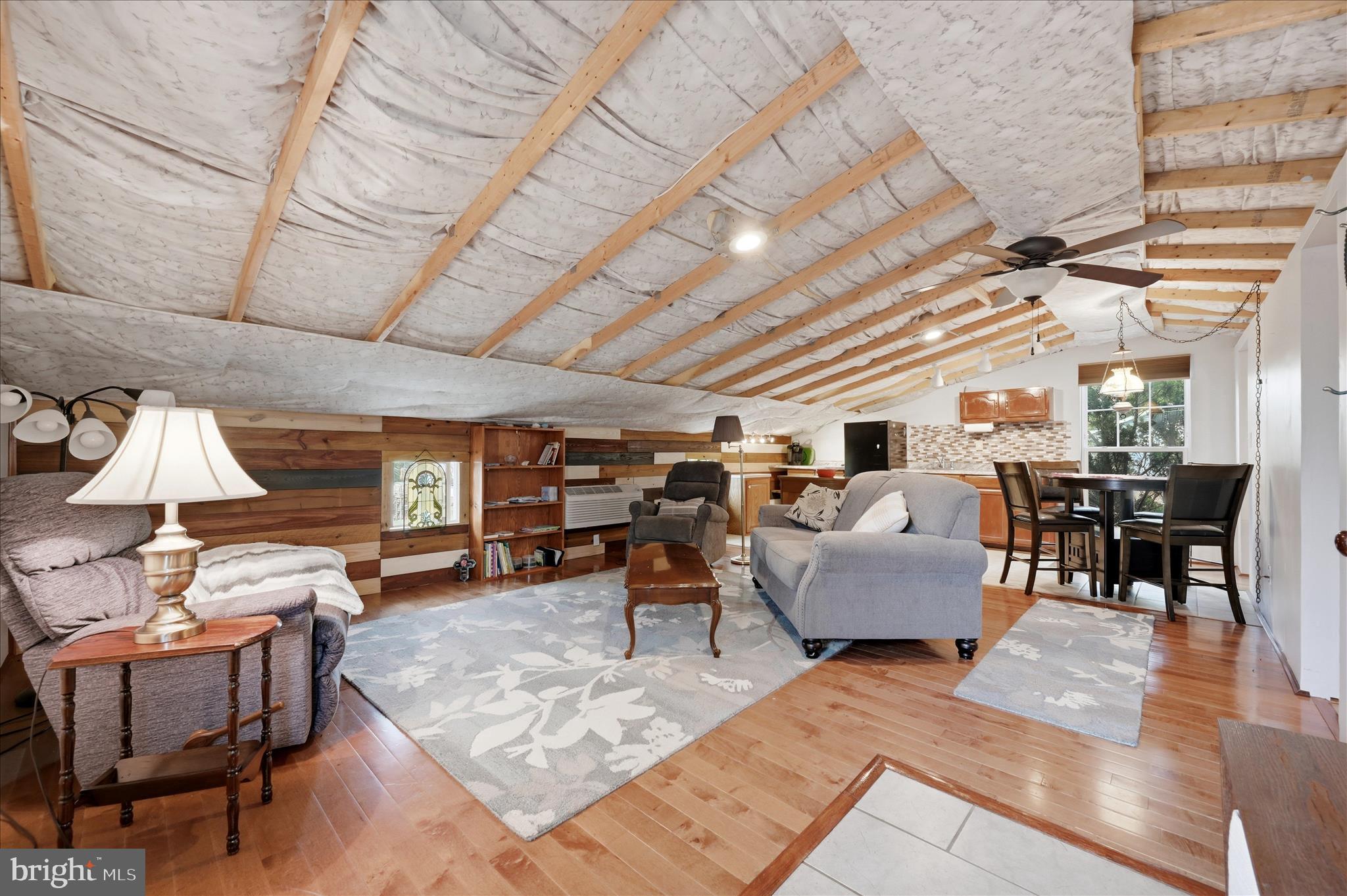 FAIRVIEW - Residential