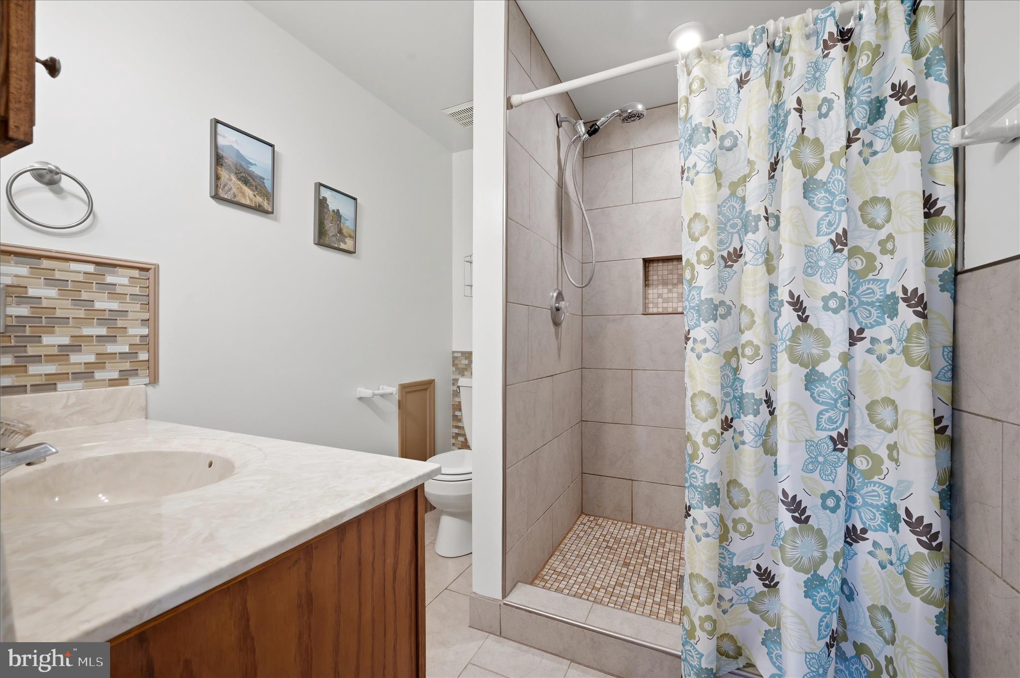 FAIRVIEW - Residential