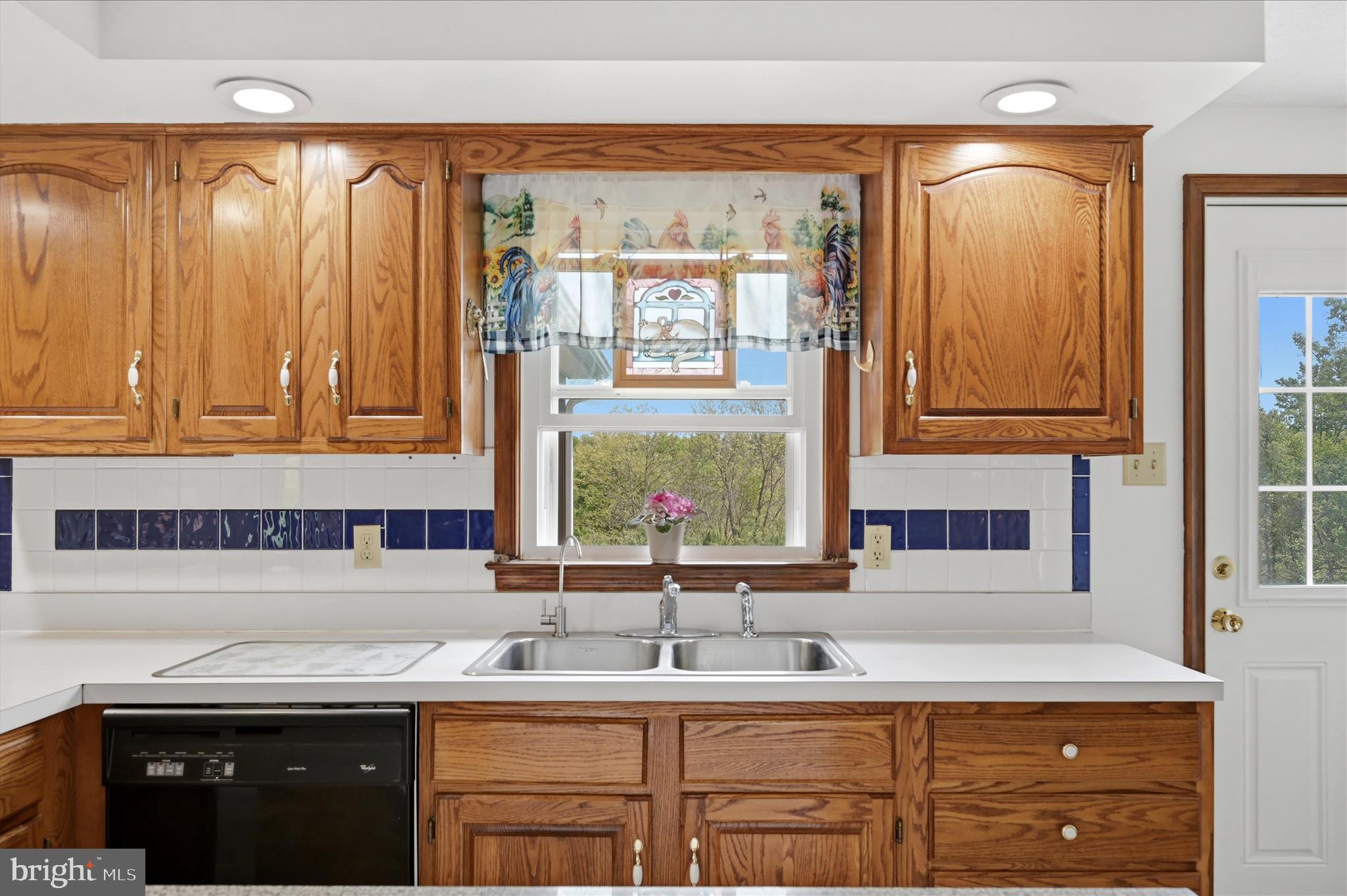 FAIRVIEW - Residential