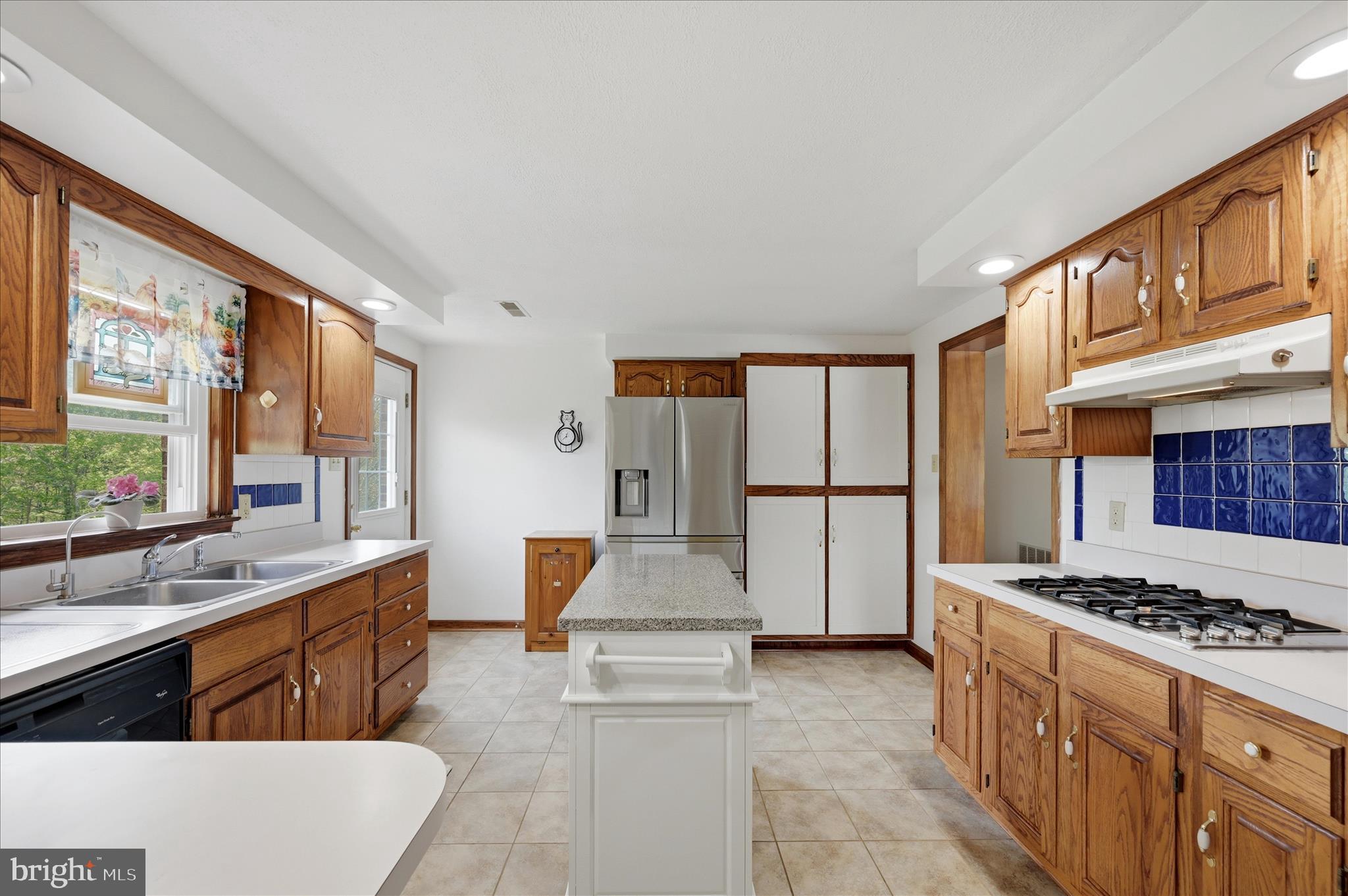 FAIRVIEW - Residential