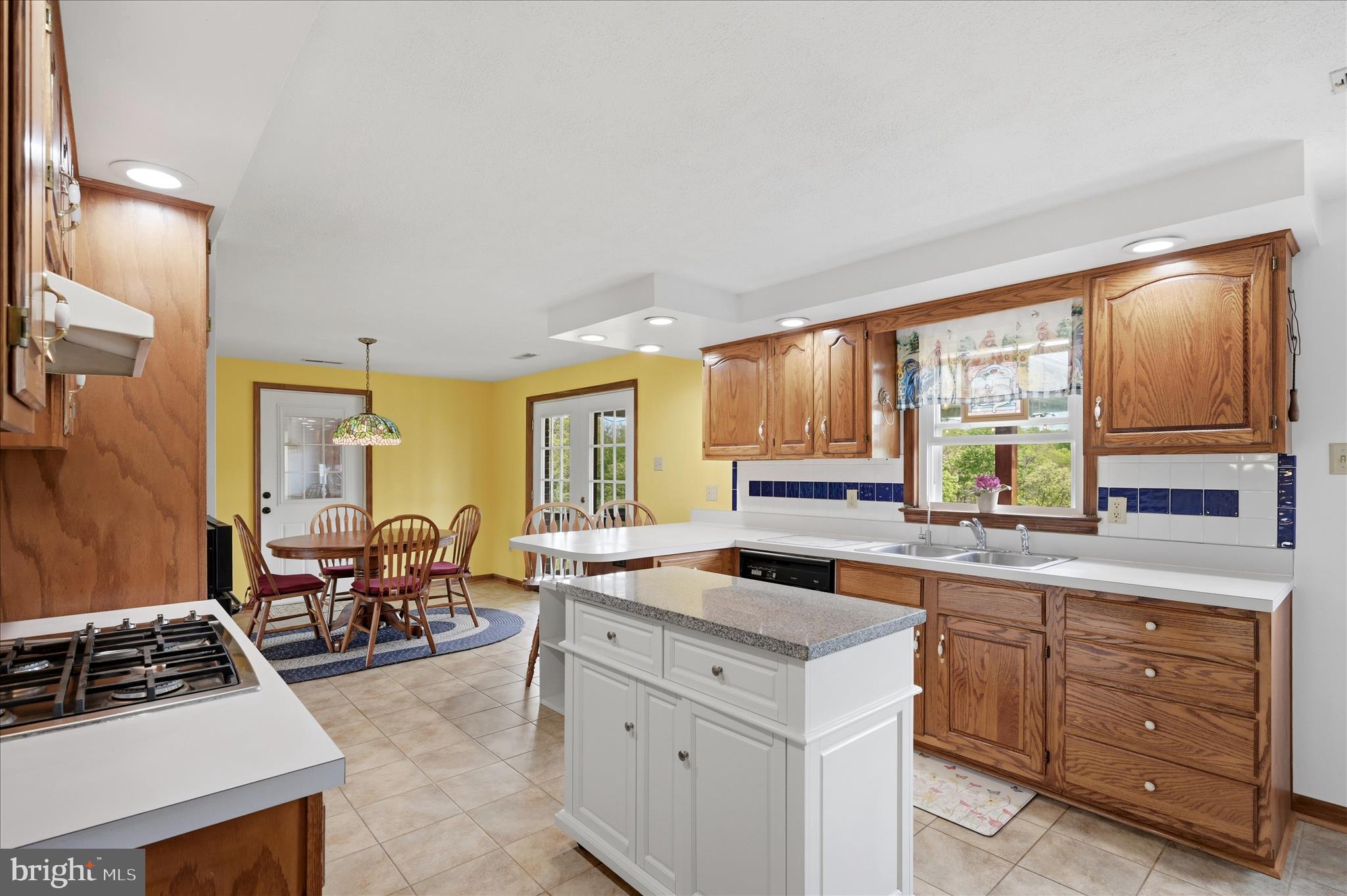 FAIRVIEW - Residential