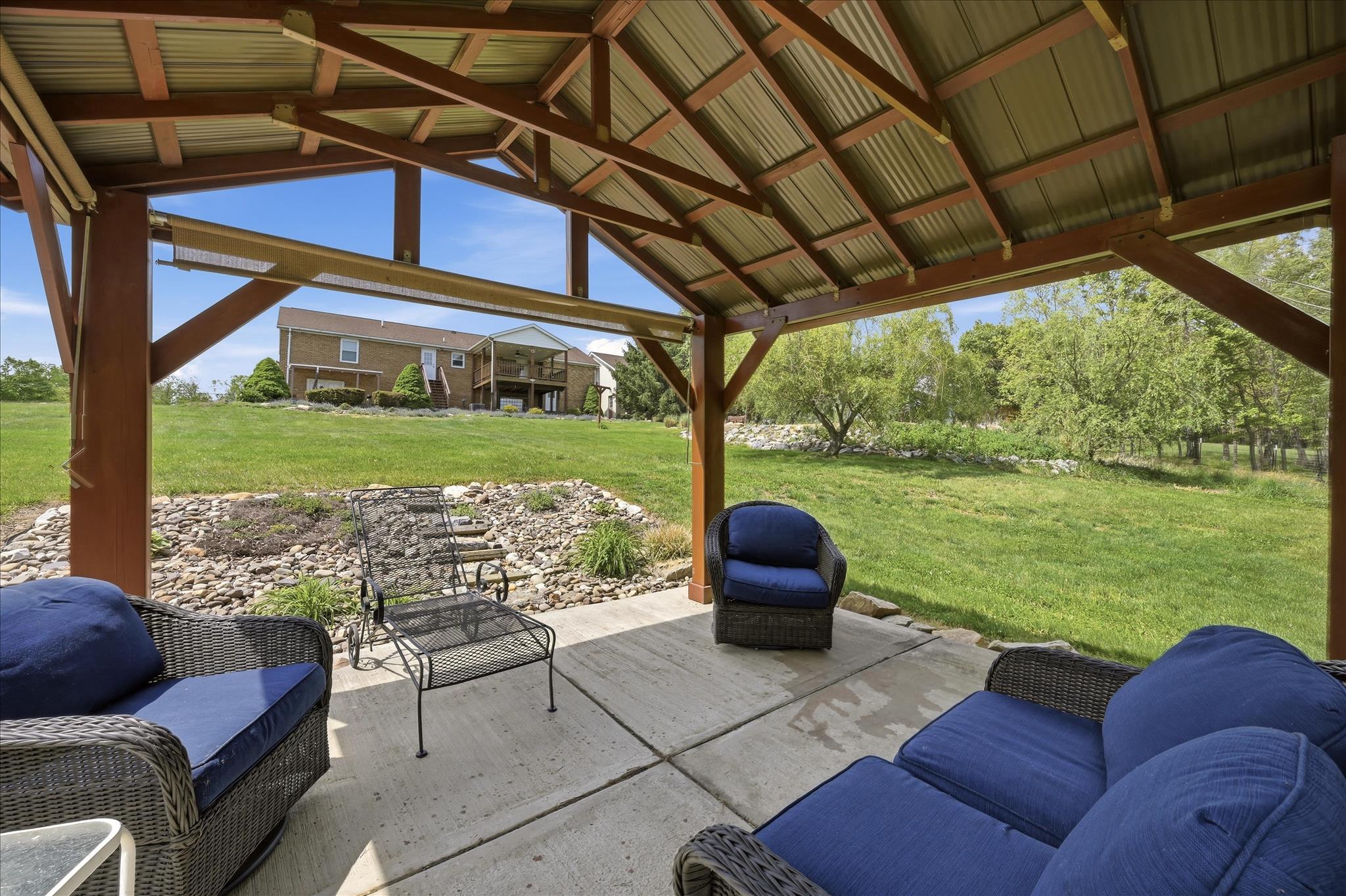 FAIRVIEW - Residential
