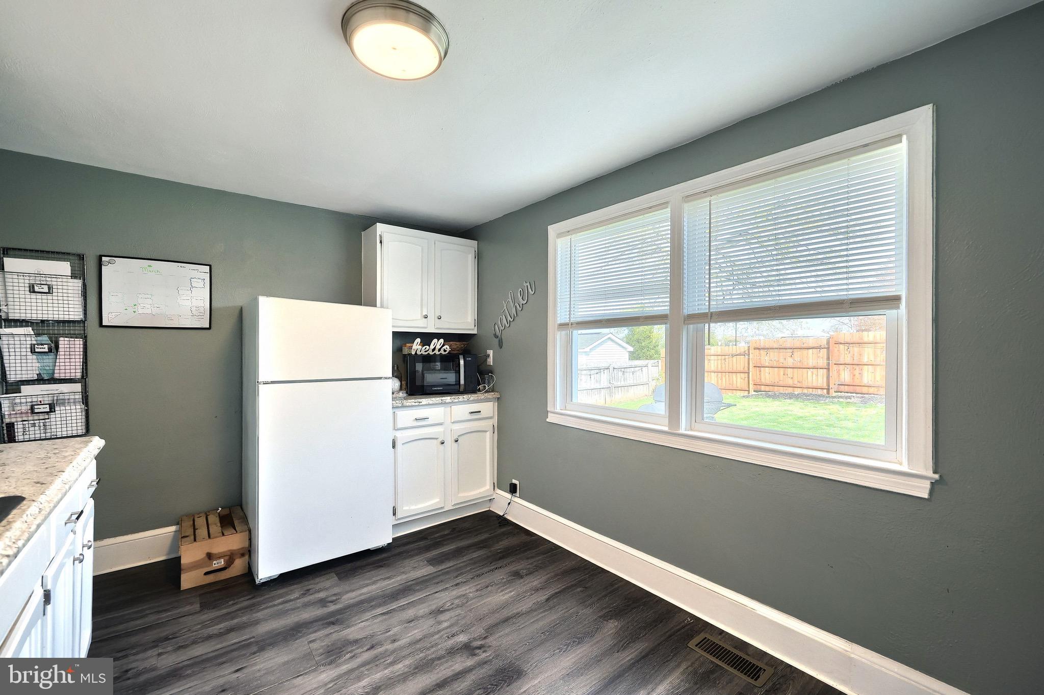 WINDSOR TWP - Residential