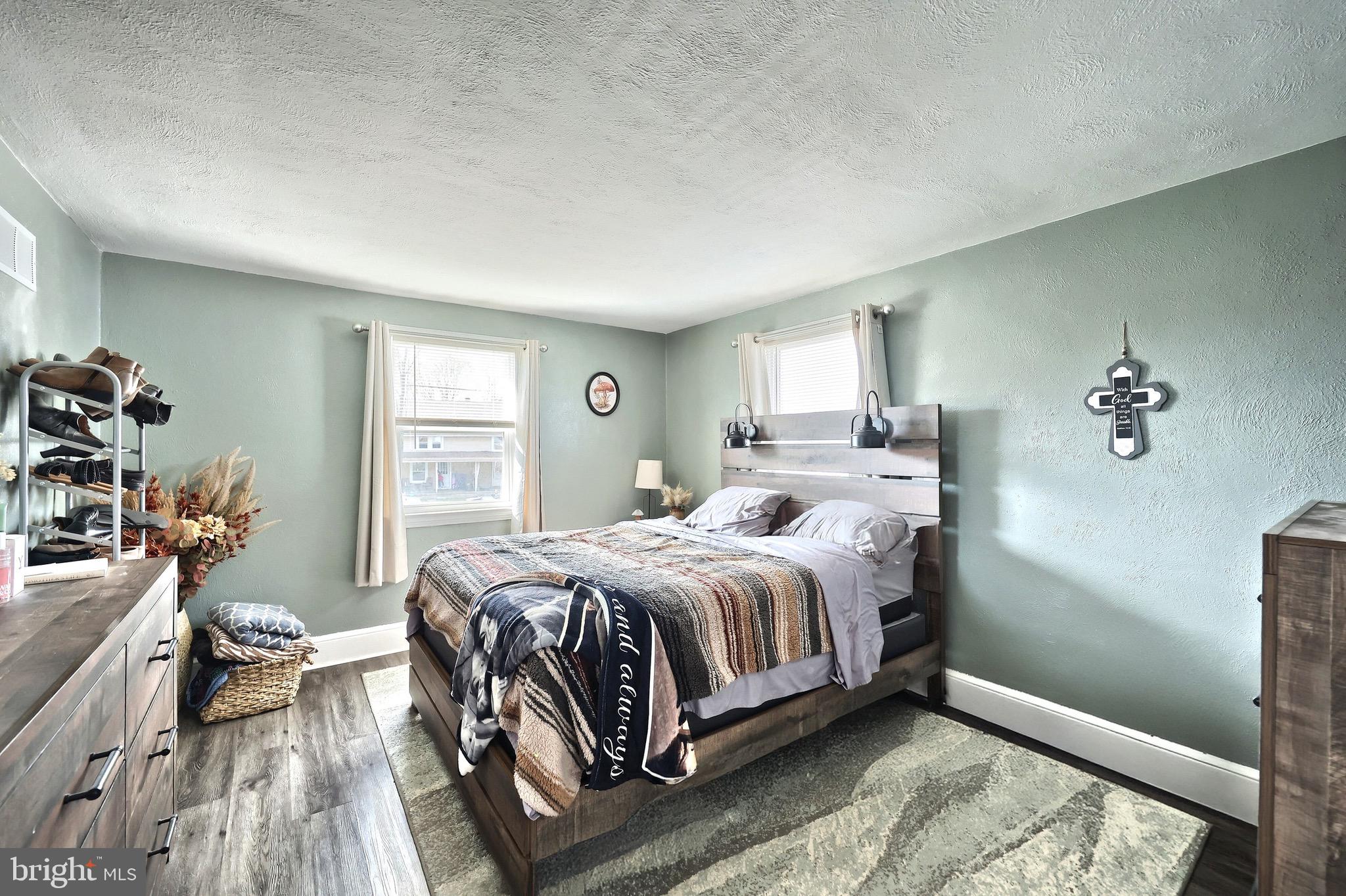 WINDSOR TWP - Residential