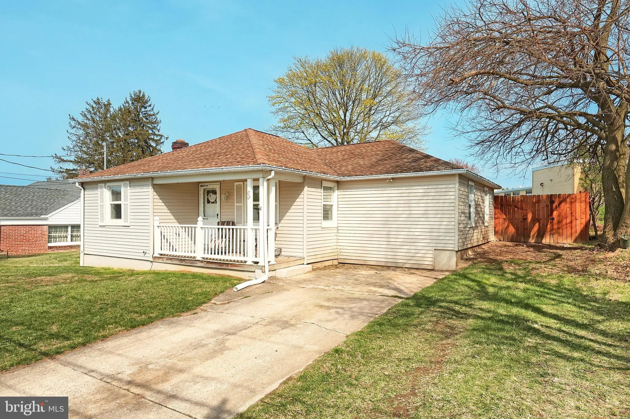 Windsor, Pennsylvania 17366, United States, 3 Bedrooms Bedrooms, ,1 BathroomBathrooms,Residential,Pending,109890