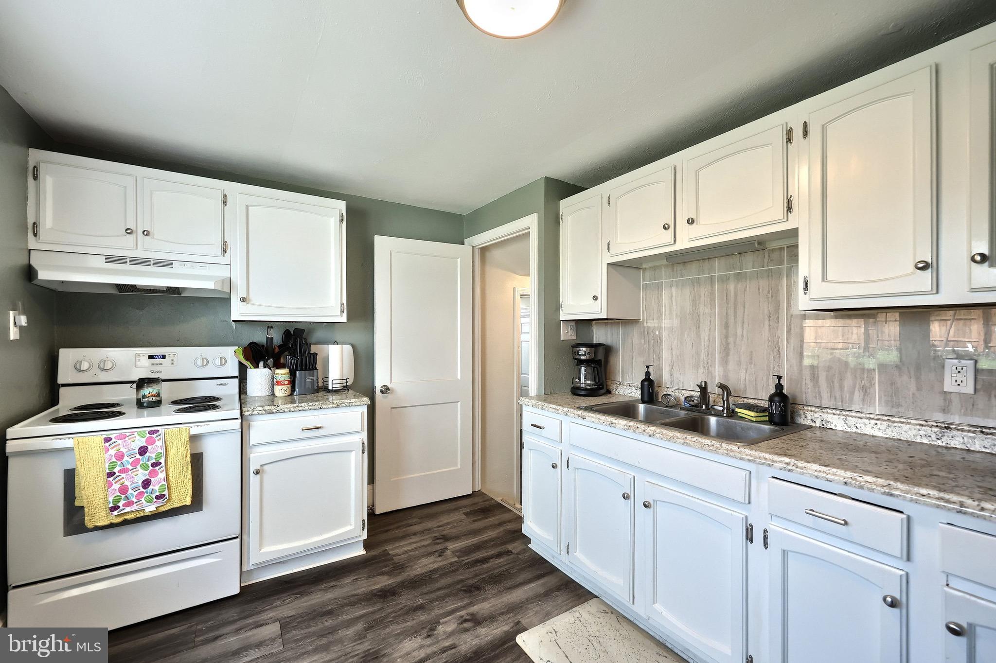 WINDSOR TWP - Residential