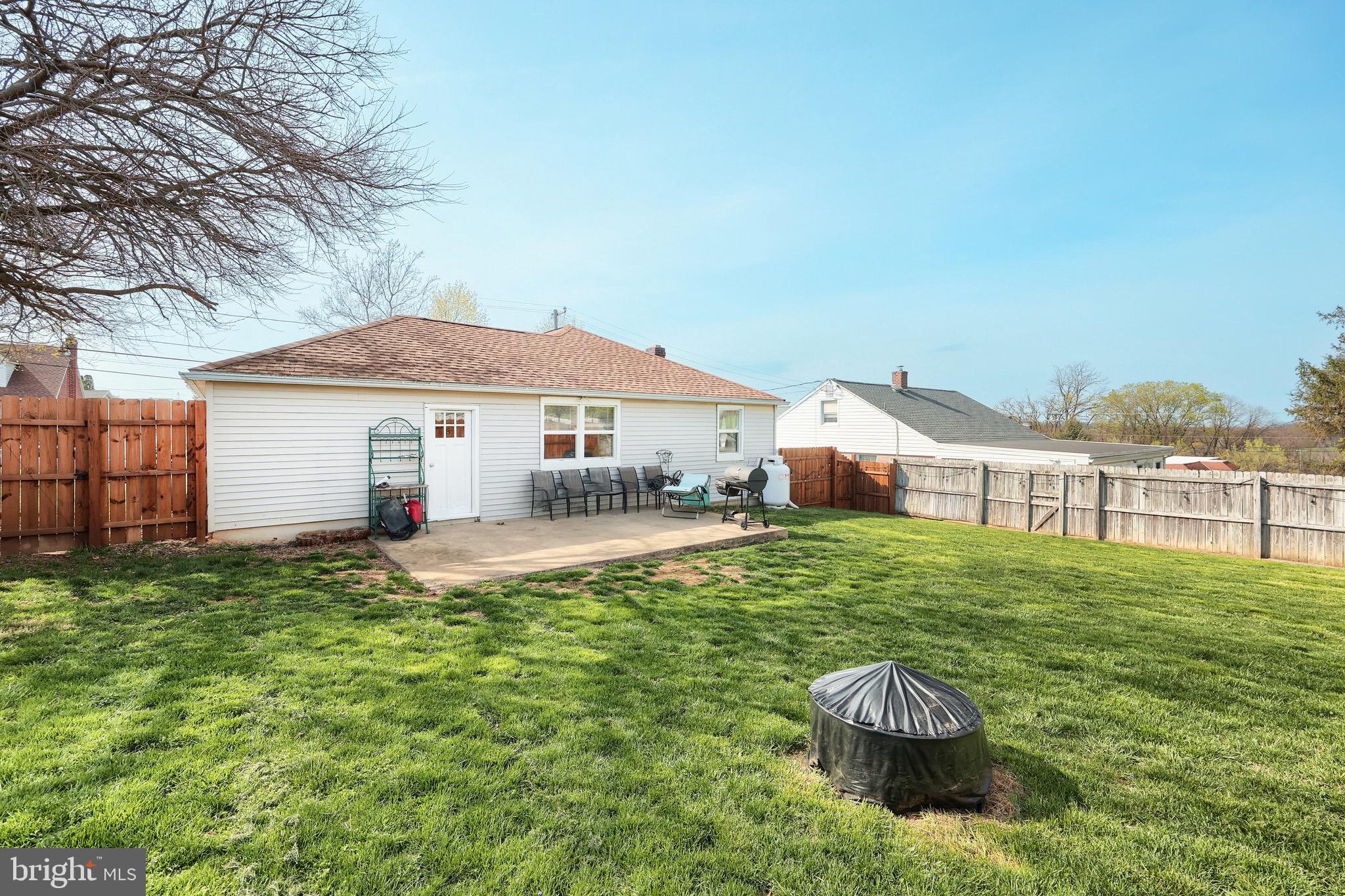 WINDSOR TWP - Residential