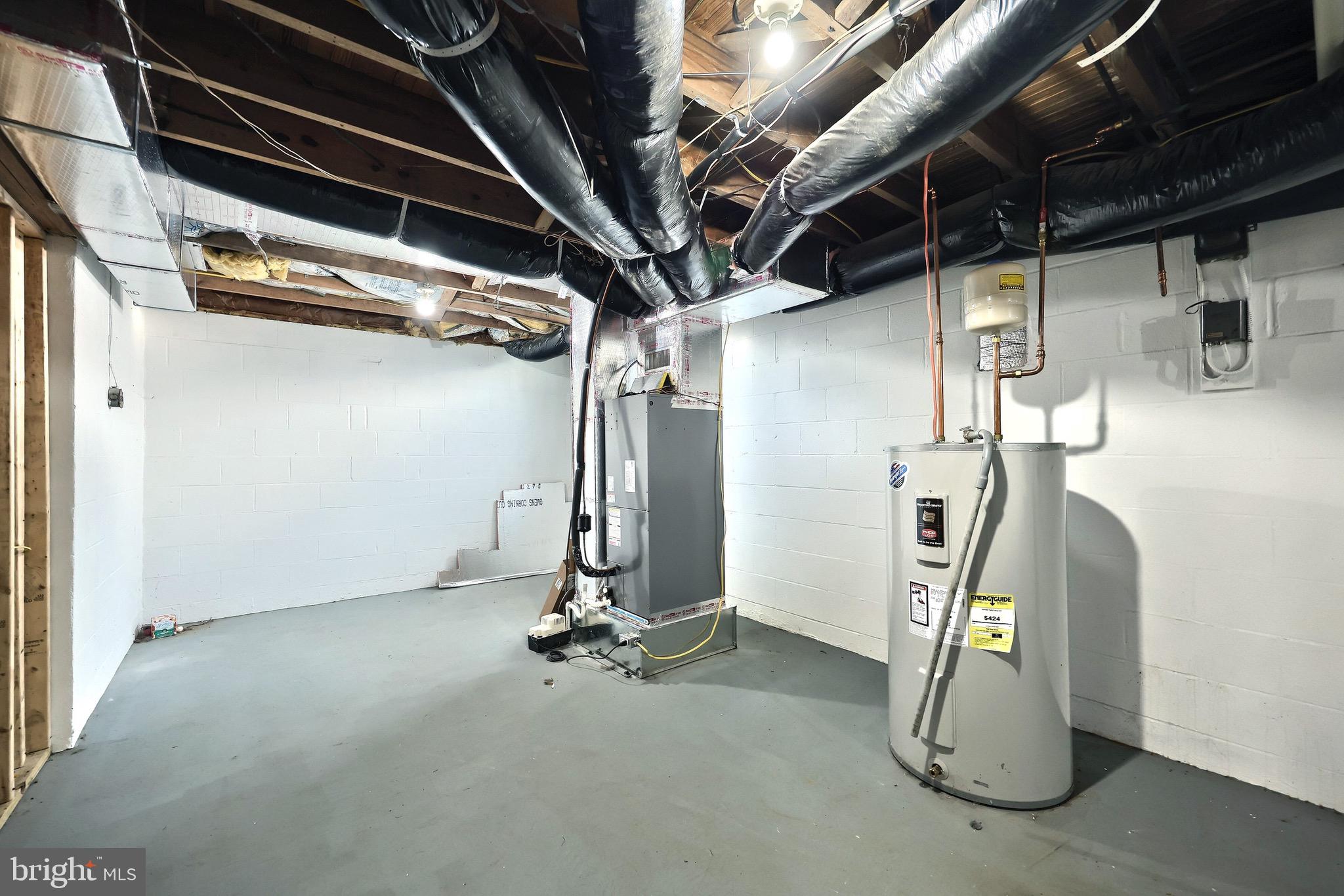 WINDSOR TWP - Residential