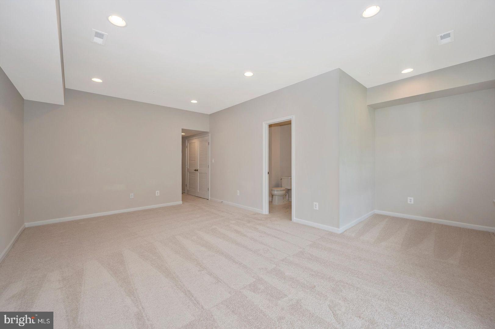 MIDDLETOWN - Residential Lease