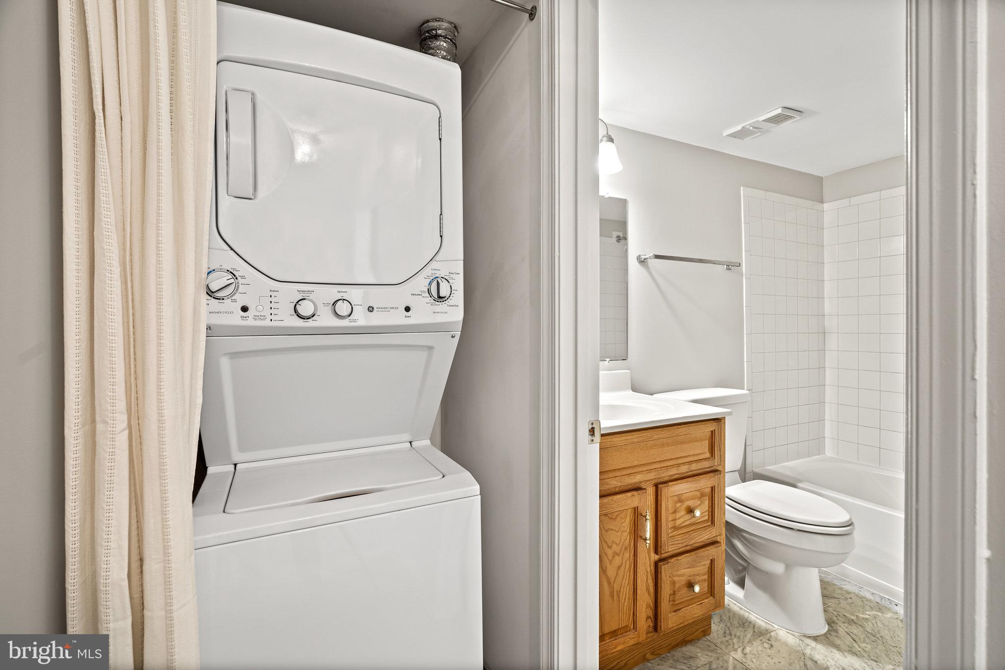 BURKE COVE - Residential Lease