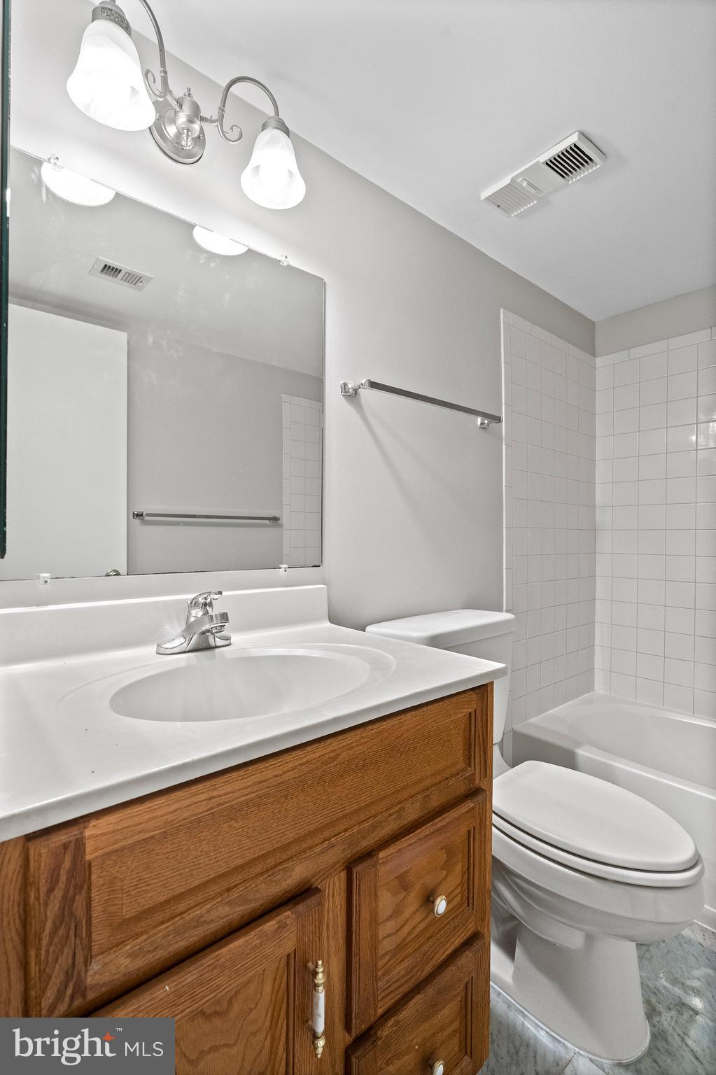 BURKE COVE - Residential Lease