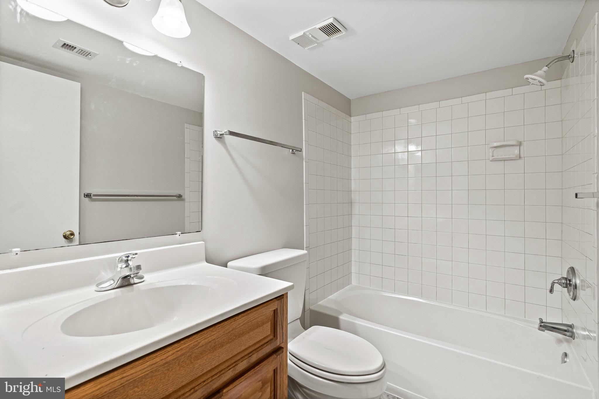 BURKE COVE - Residential Lease