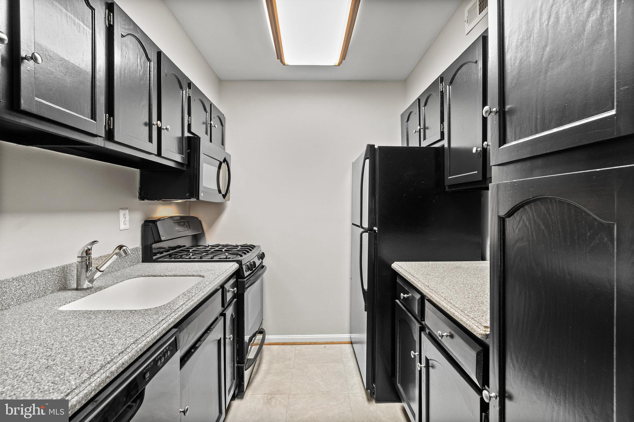 BURKE COVE - Residential Lease